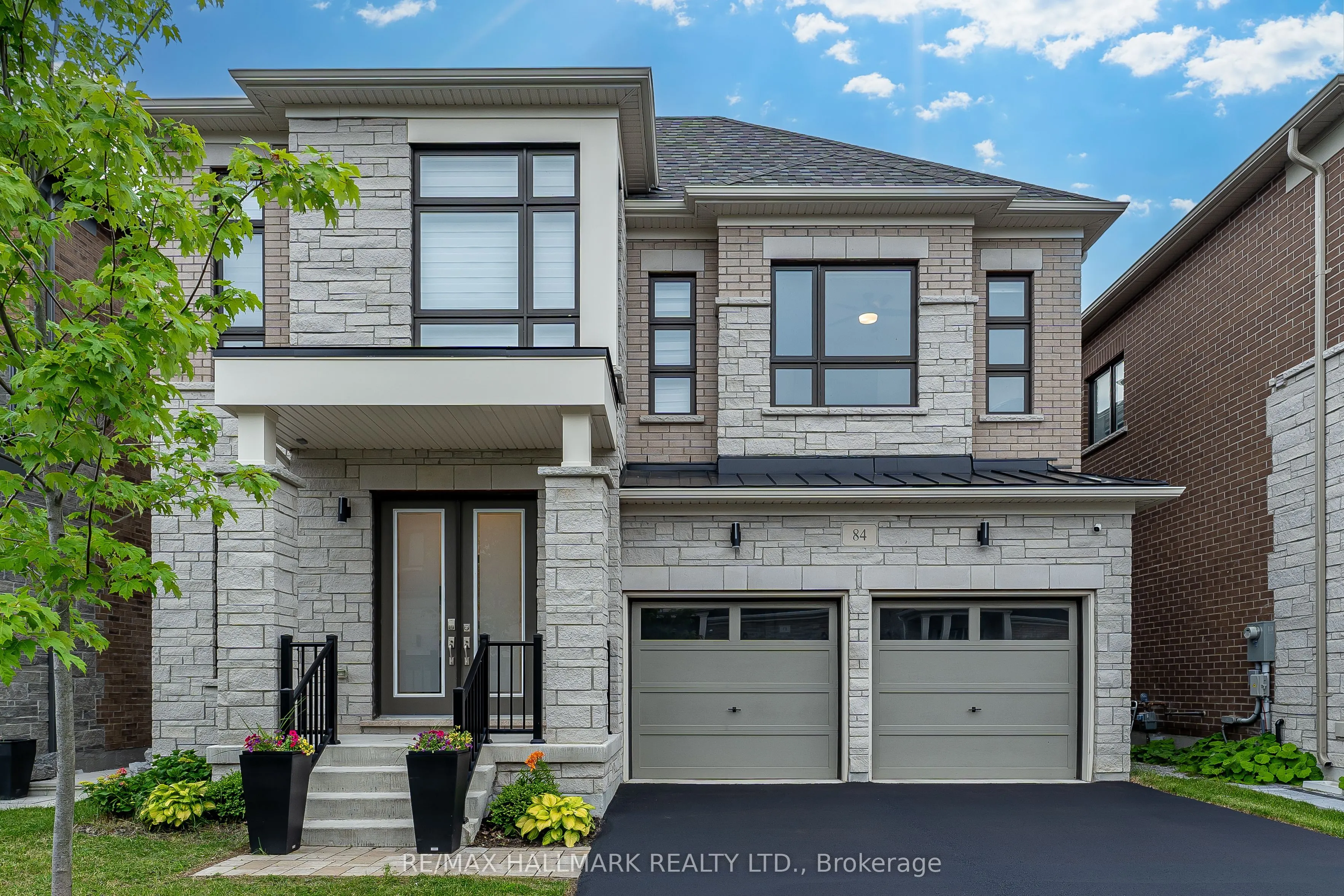 84 Pine Hill Crescent