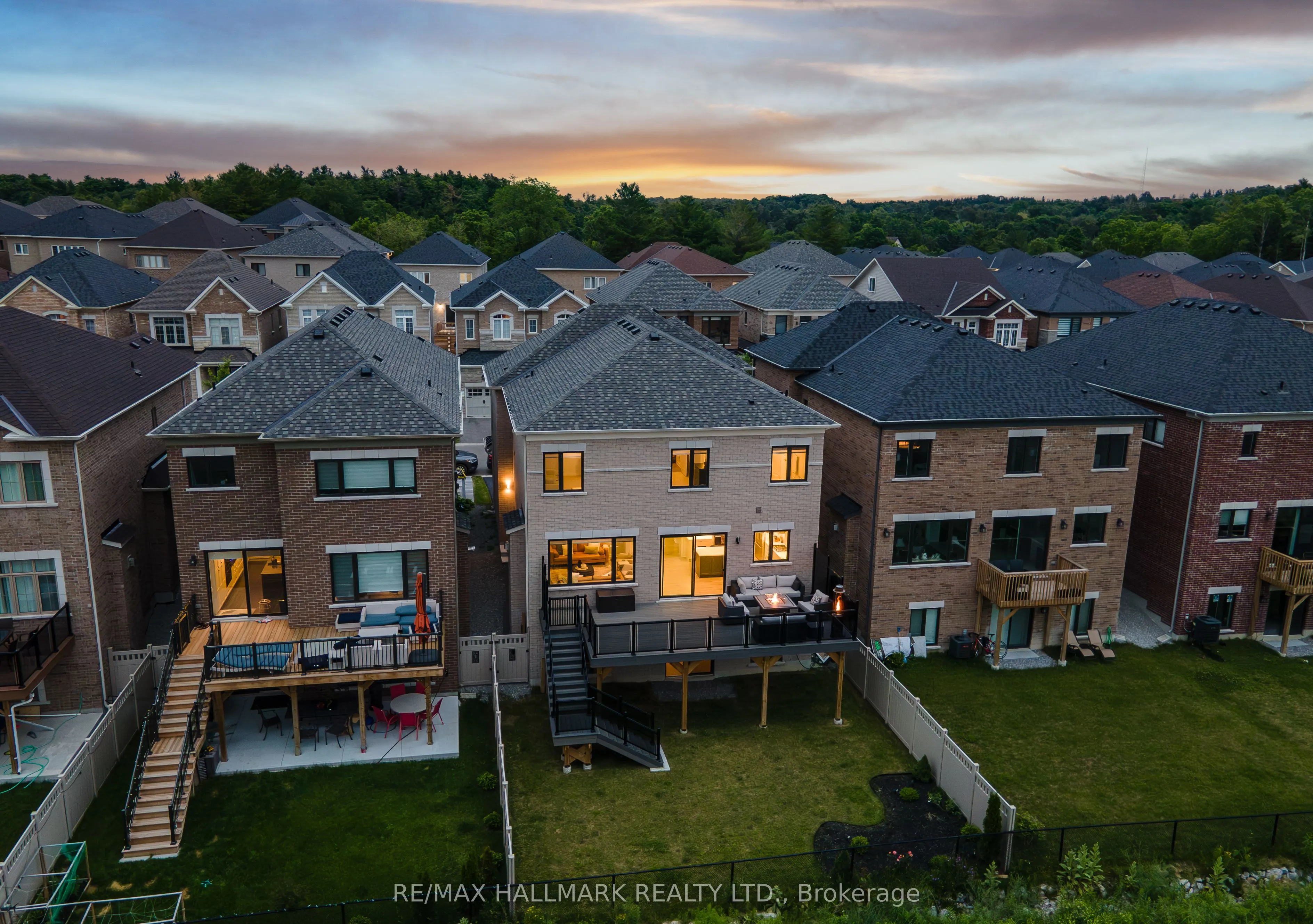84 Pine Hill Crescent