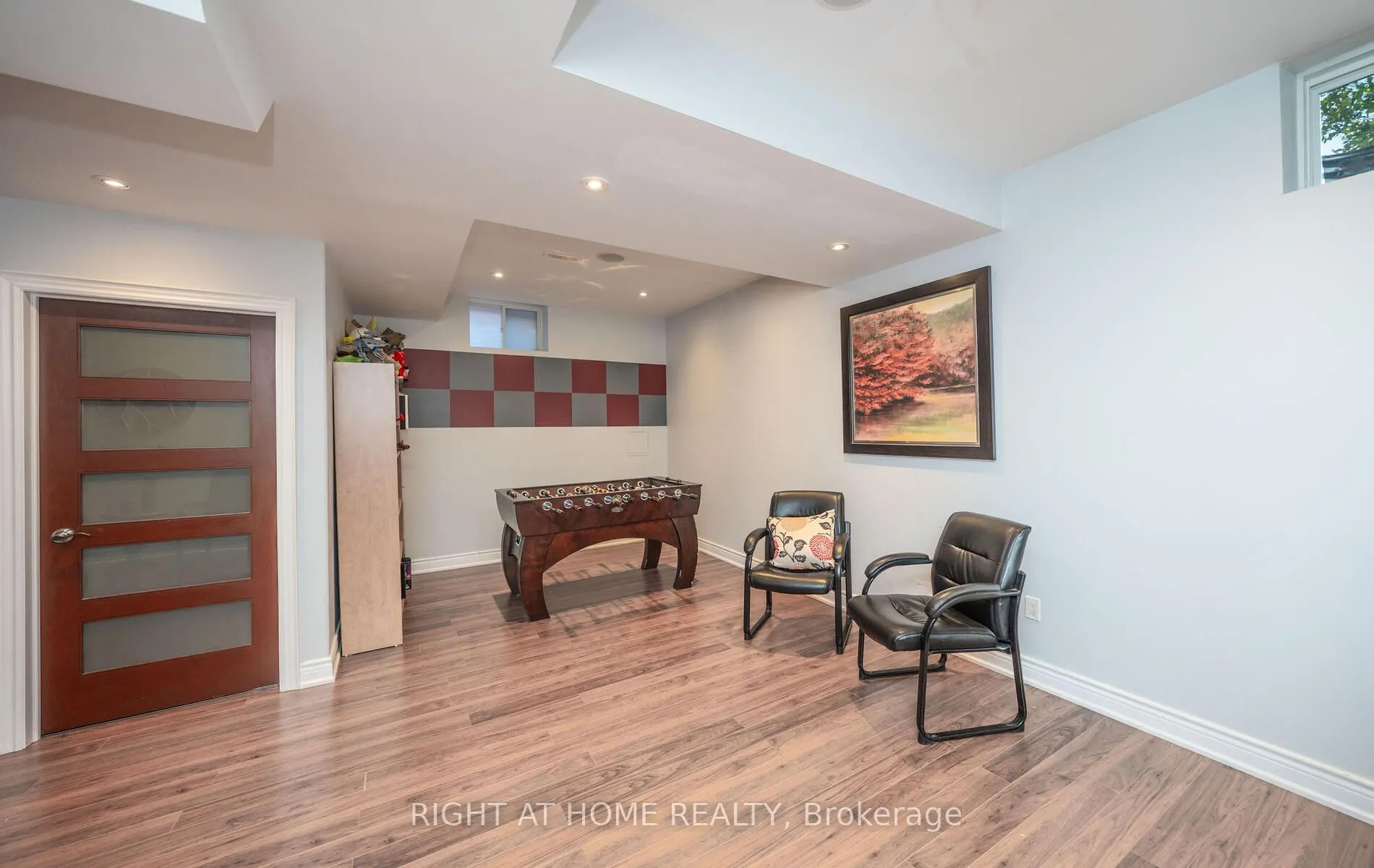 30 Selvapiano Cres Crescent N