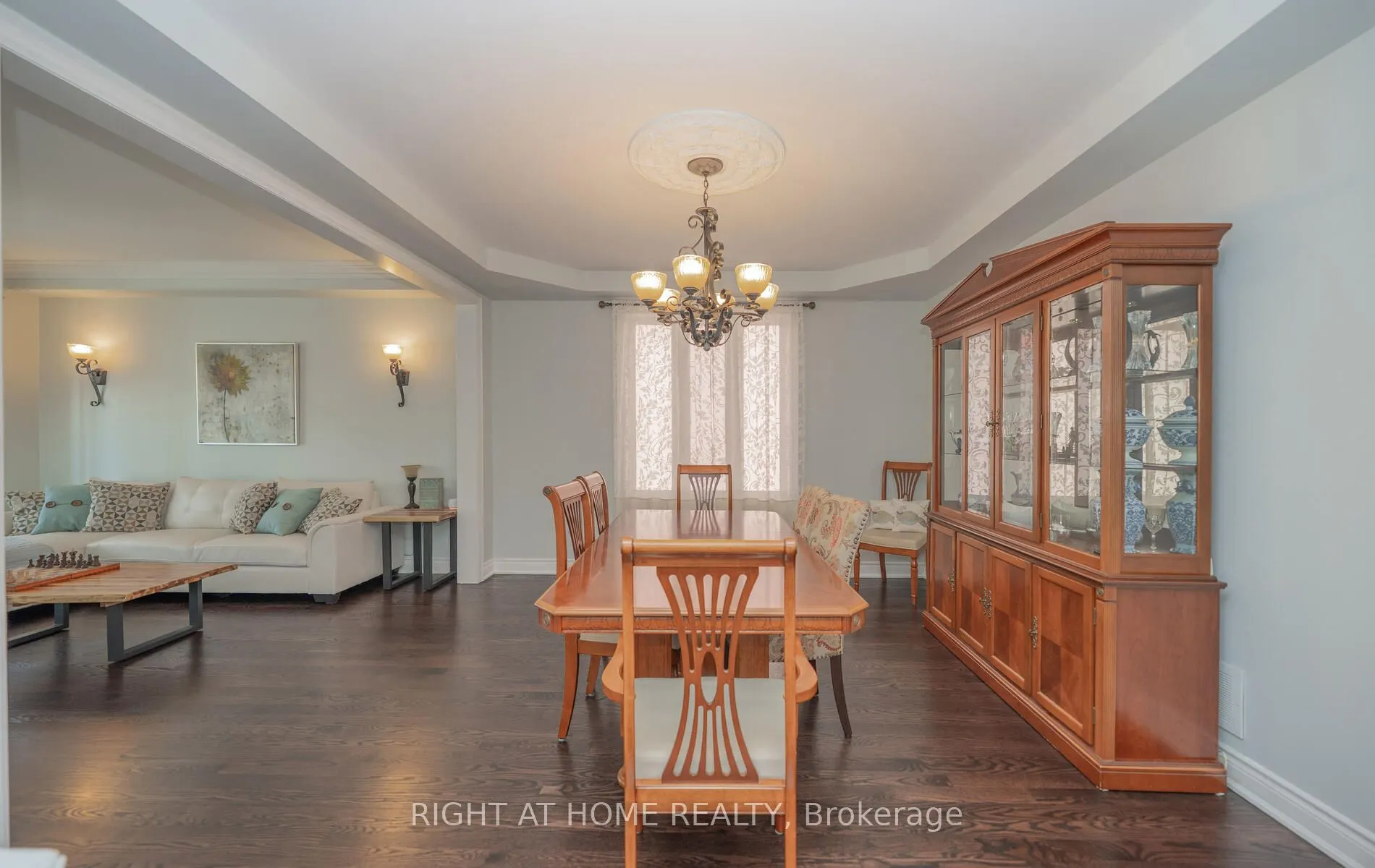 30 Selvapiano Cres Crescent N