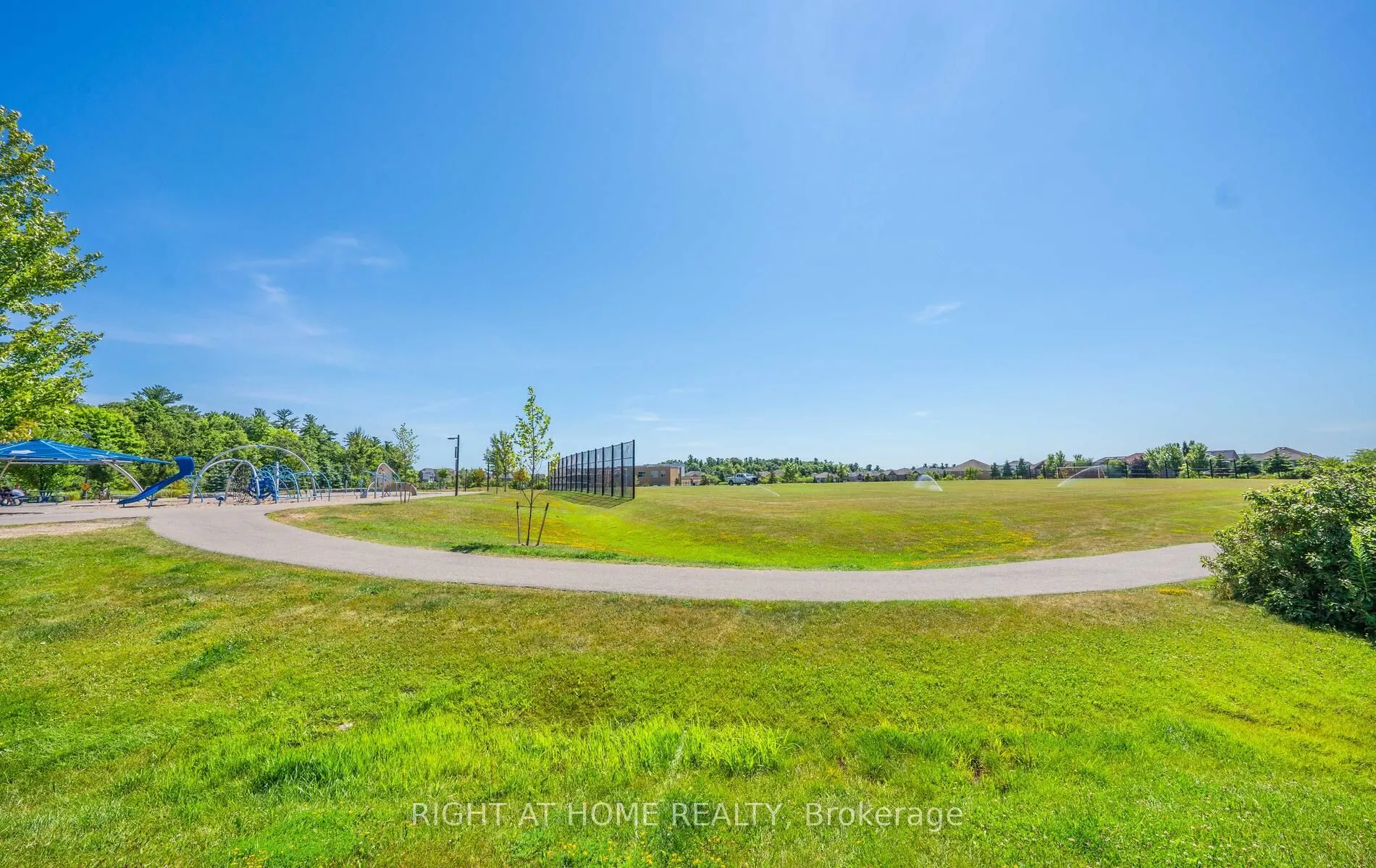30 Selvapiano Cres Crescent N