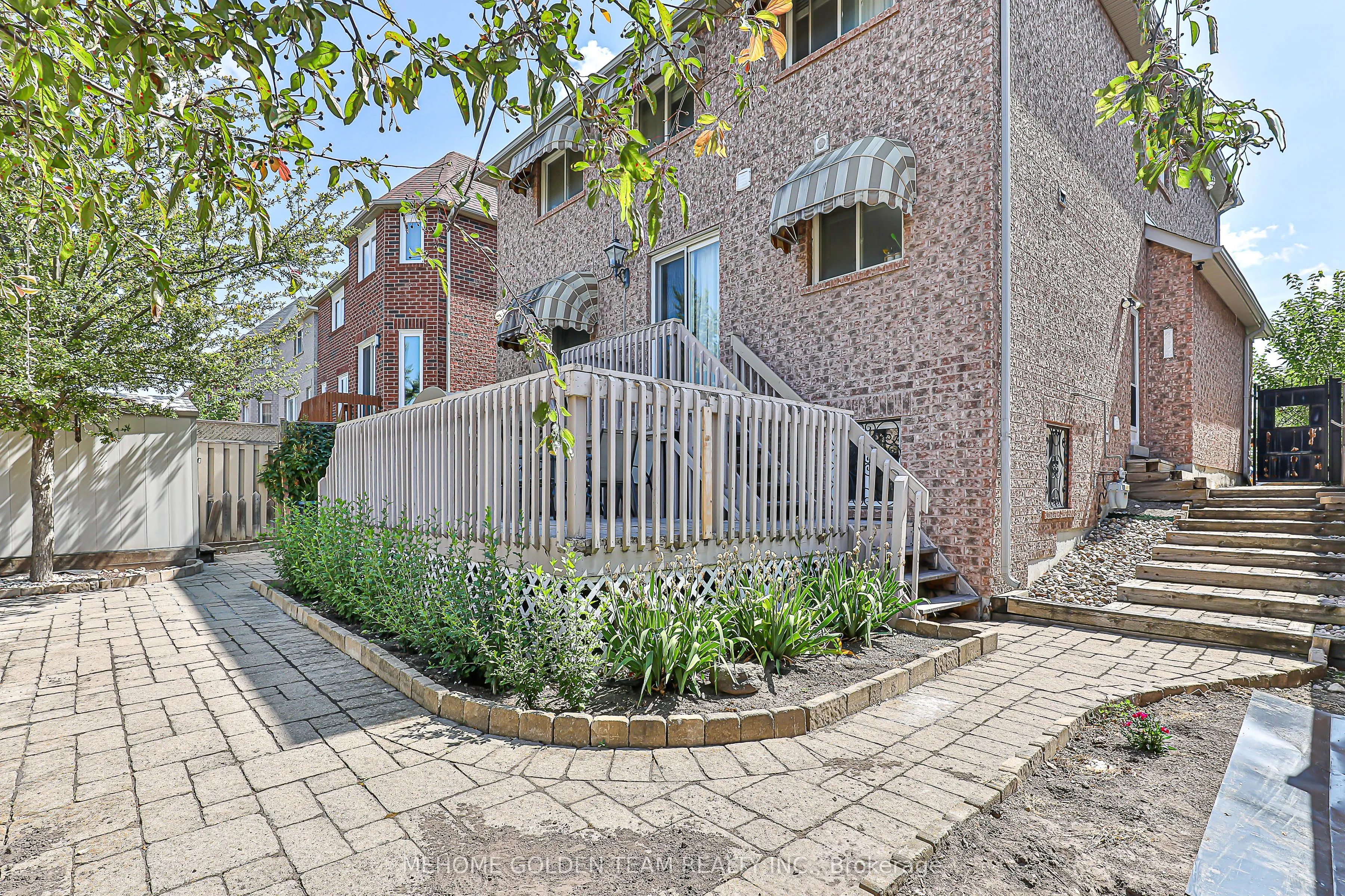 30 Mingay Avenue
