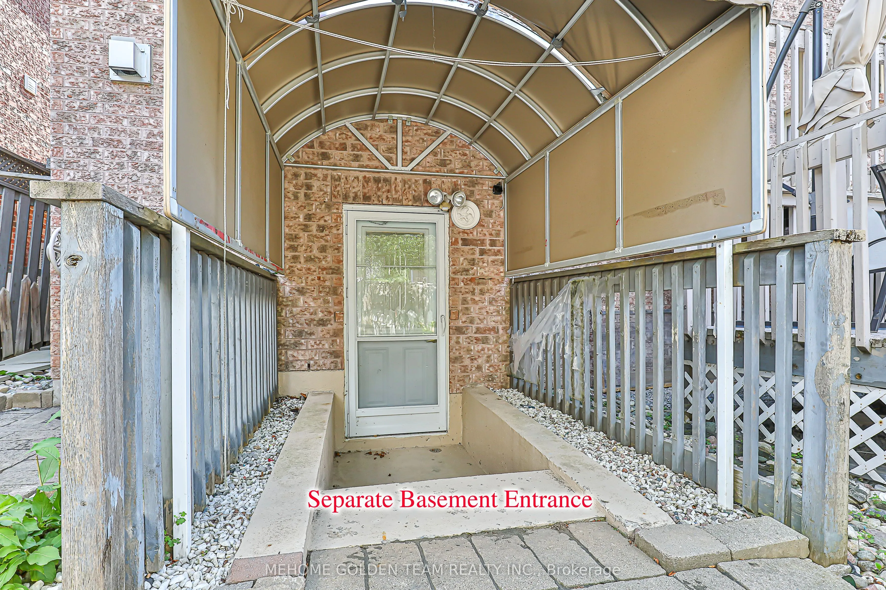 30 Mingay Avenue