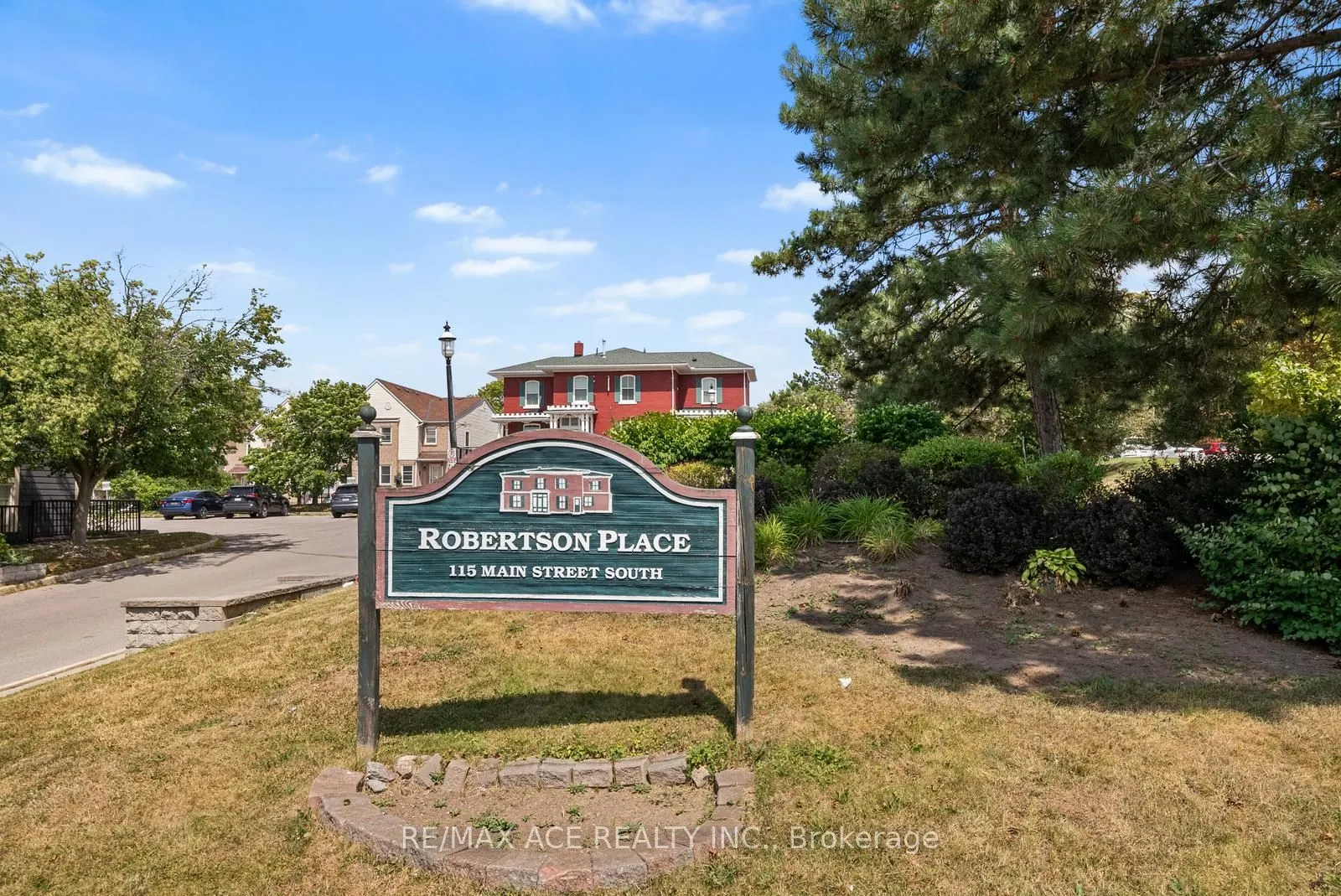 115 Main Street S, #34