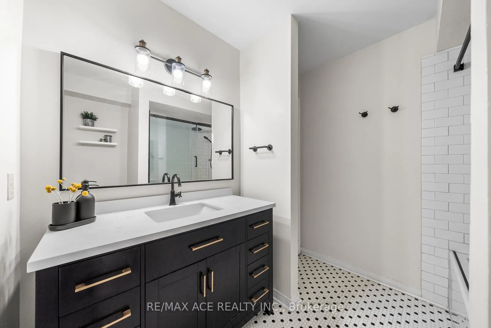 115 Main Street S, #34