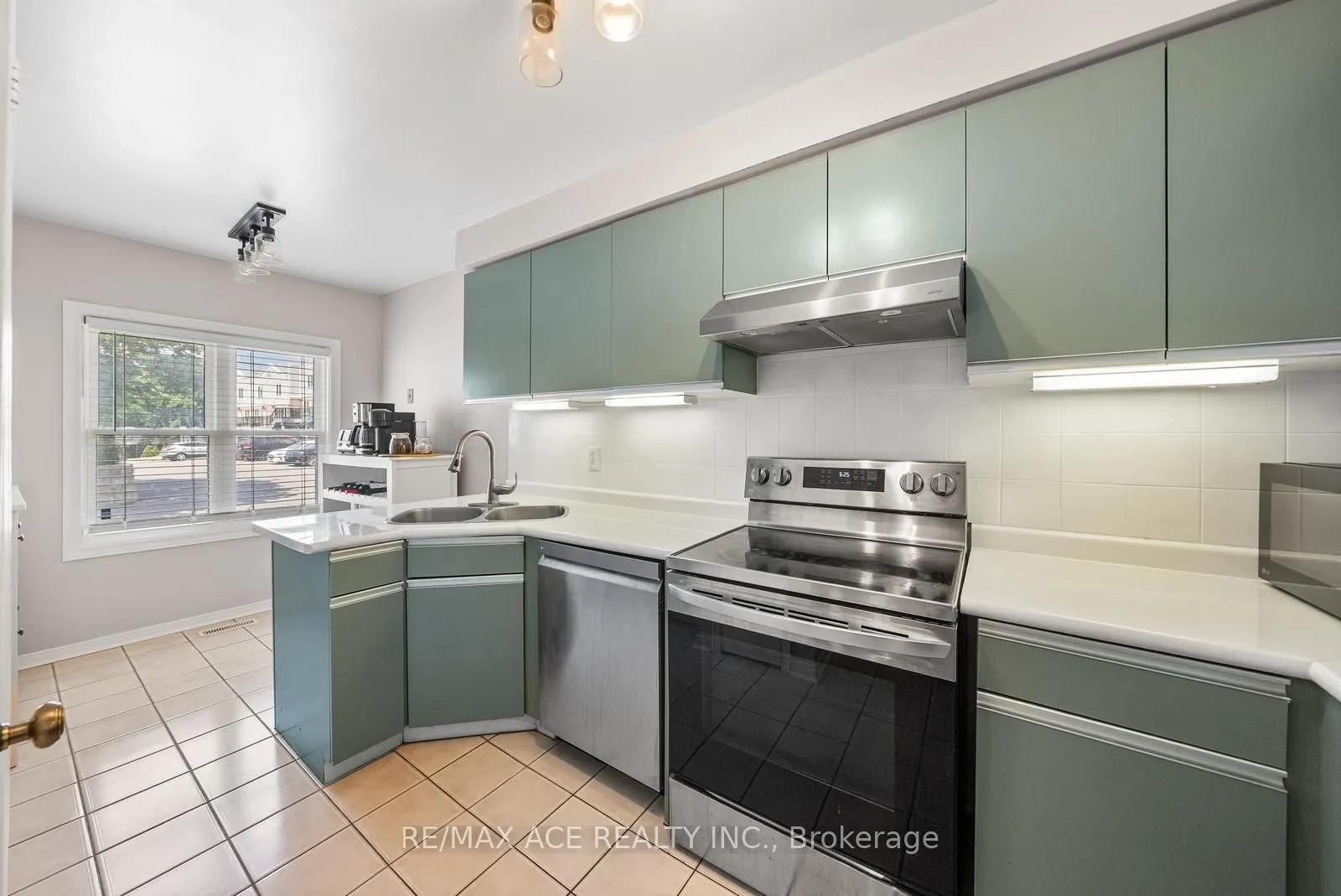 115 Main Street S, #34