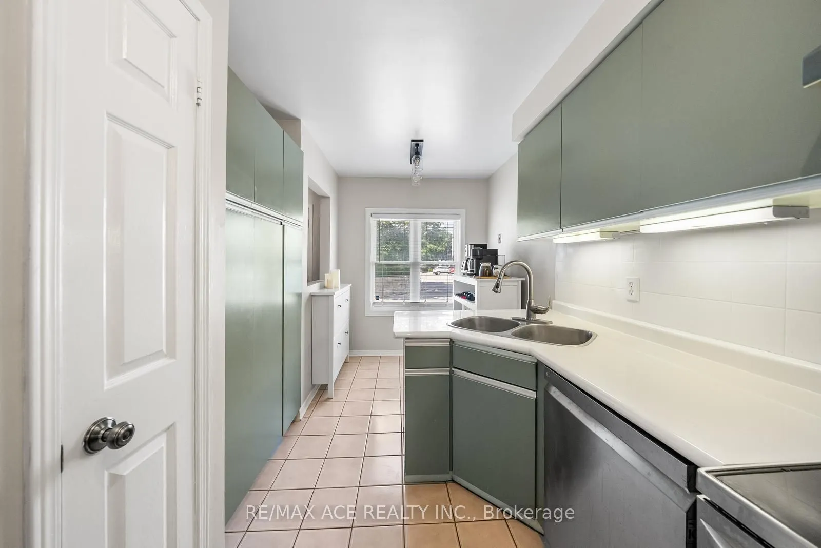 115 Main Street S, #34