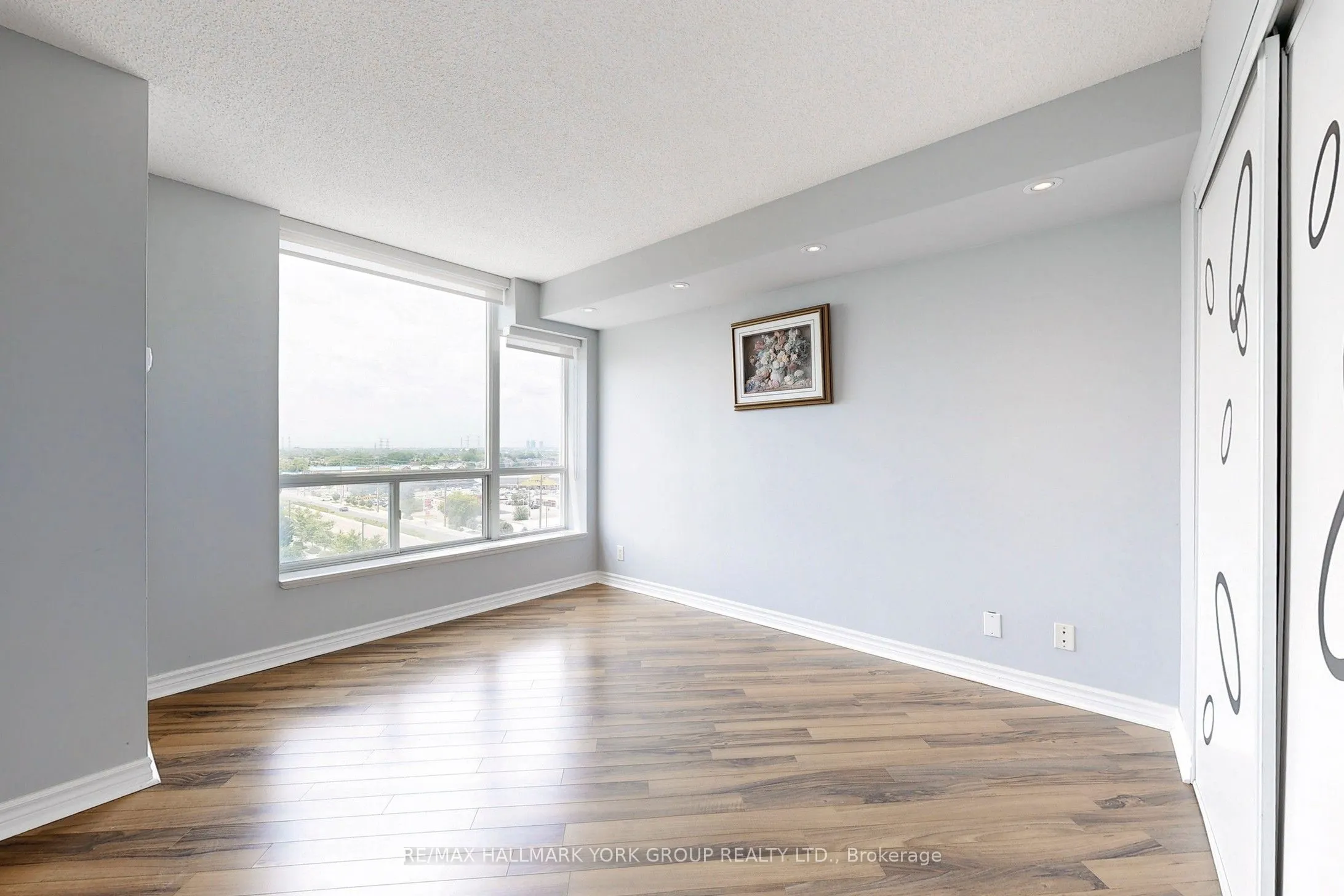 745 New Westminster Drive, #912
