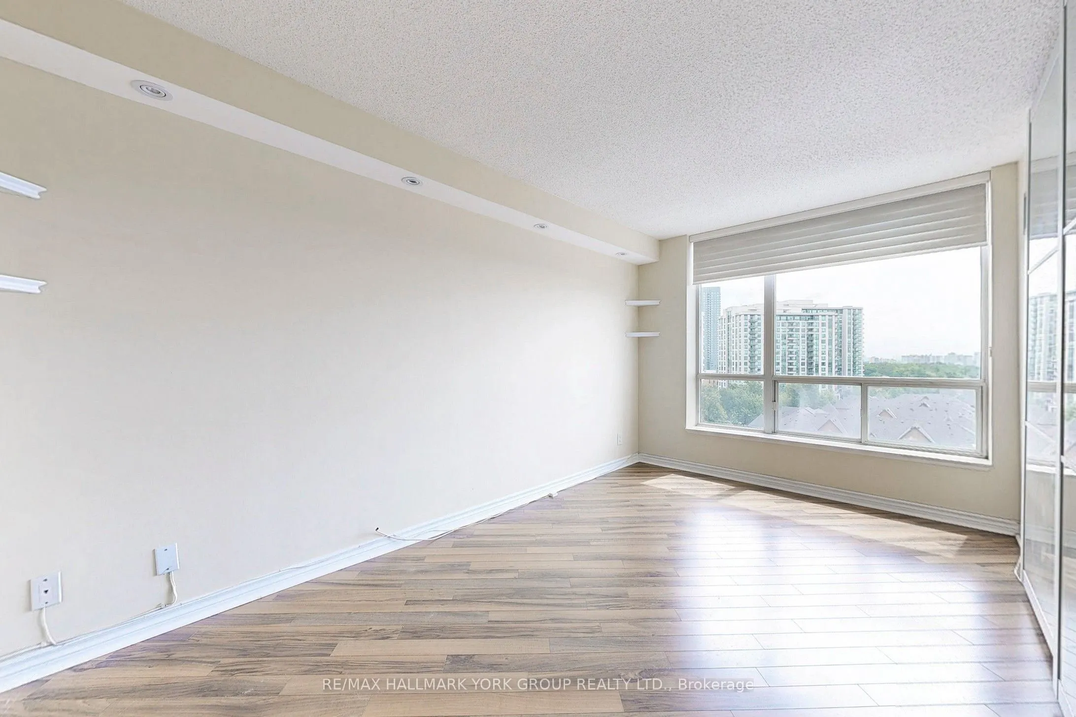 745 New Westminster Drive, #912