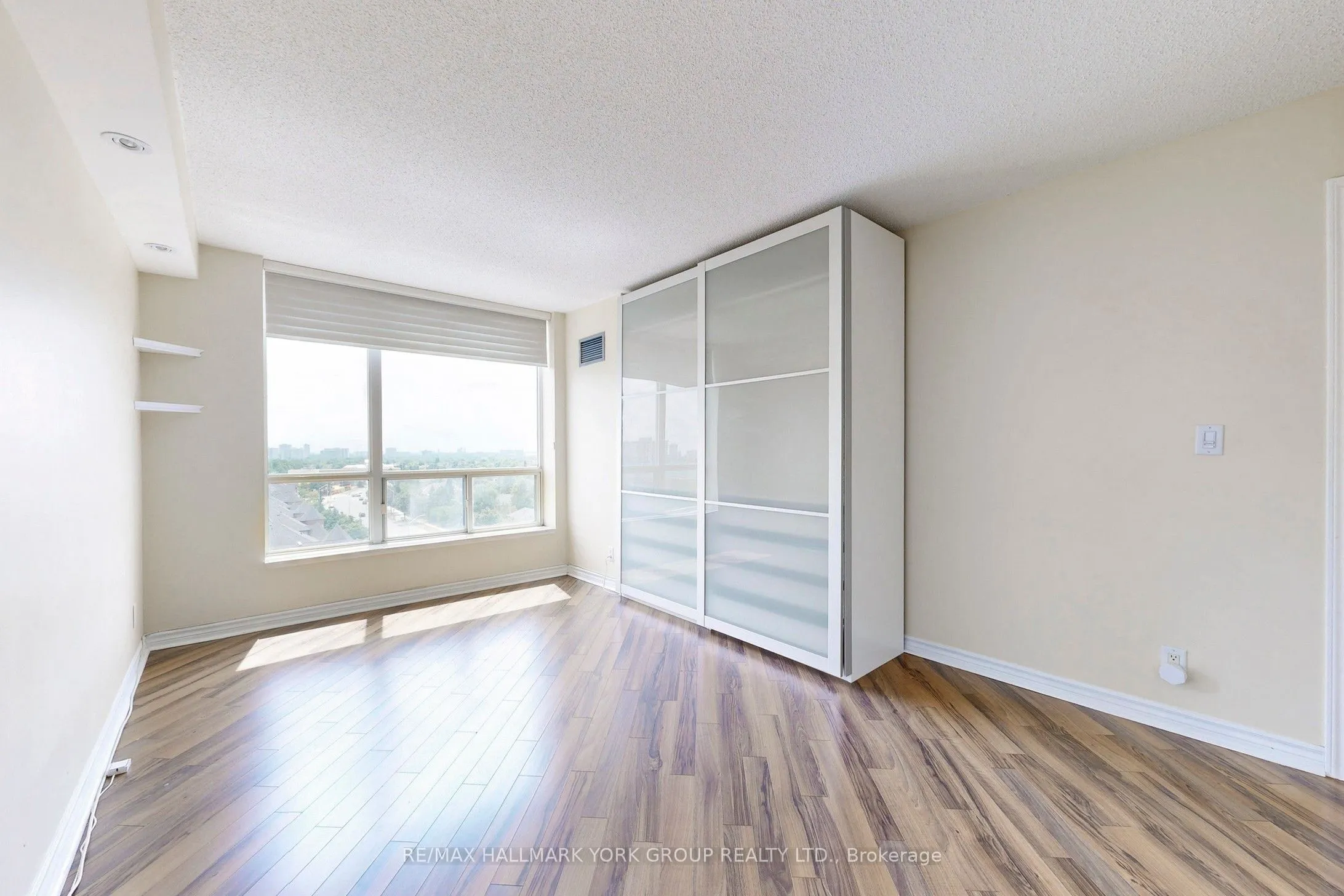 745 New Westminster Drive, #912