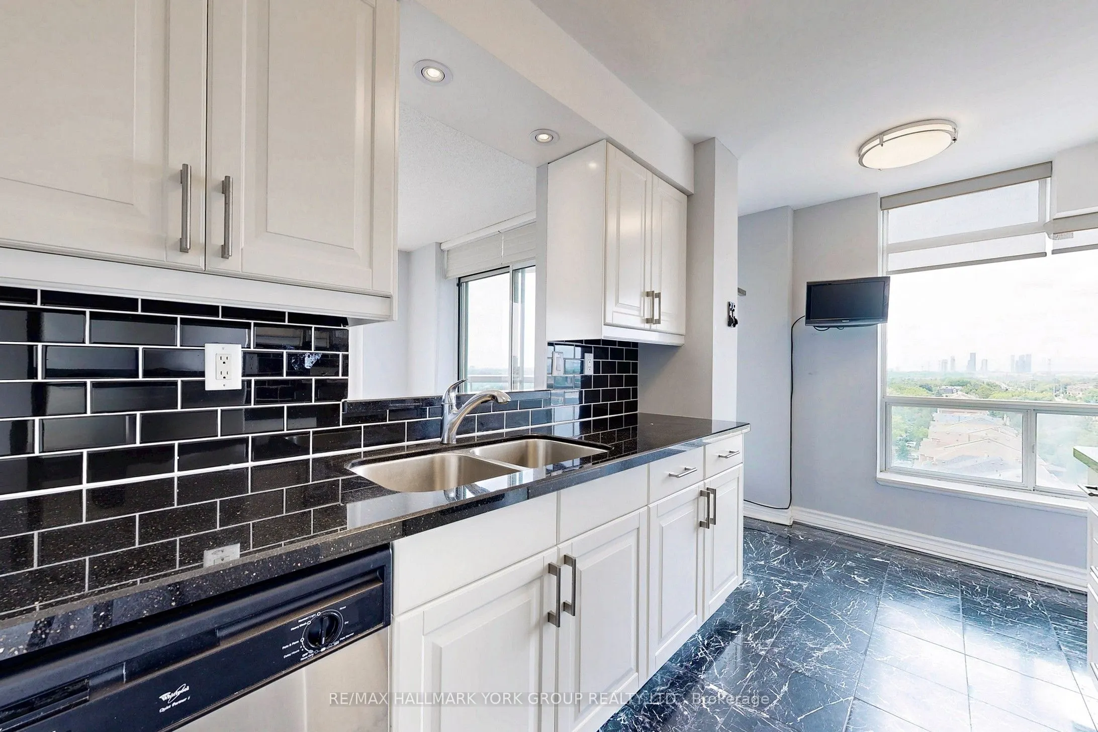 745 New Westminster Drive, #912