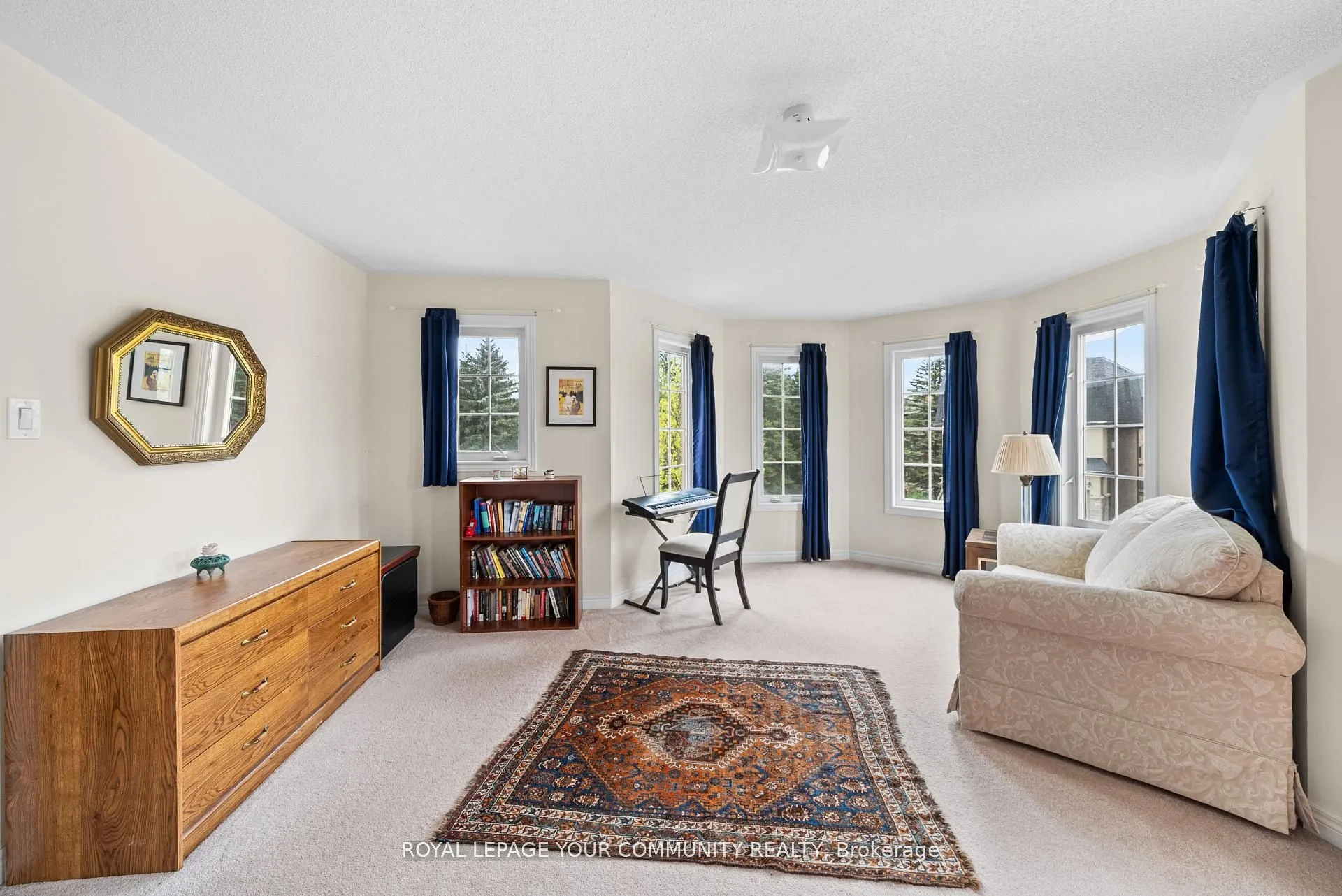 108 Headwater Crescent