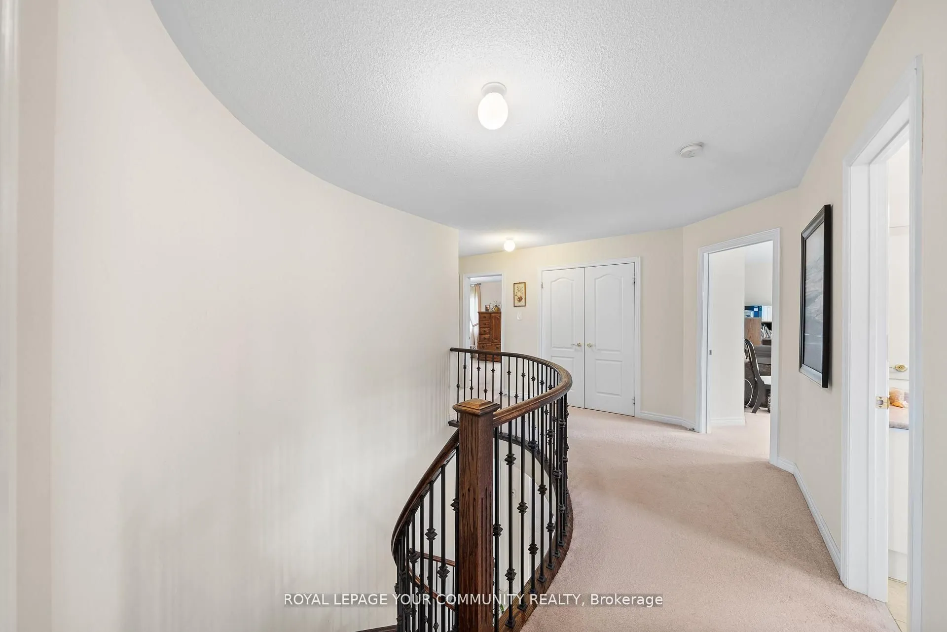 108 Headwater Crescent
