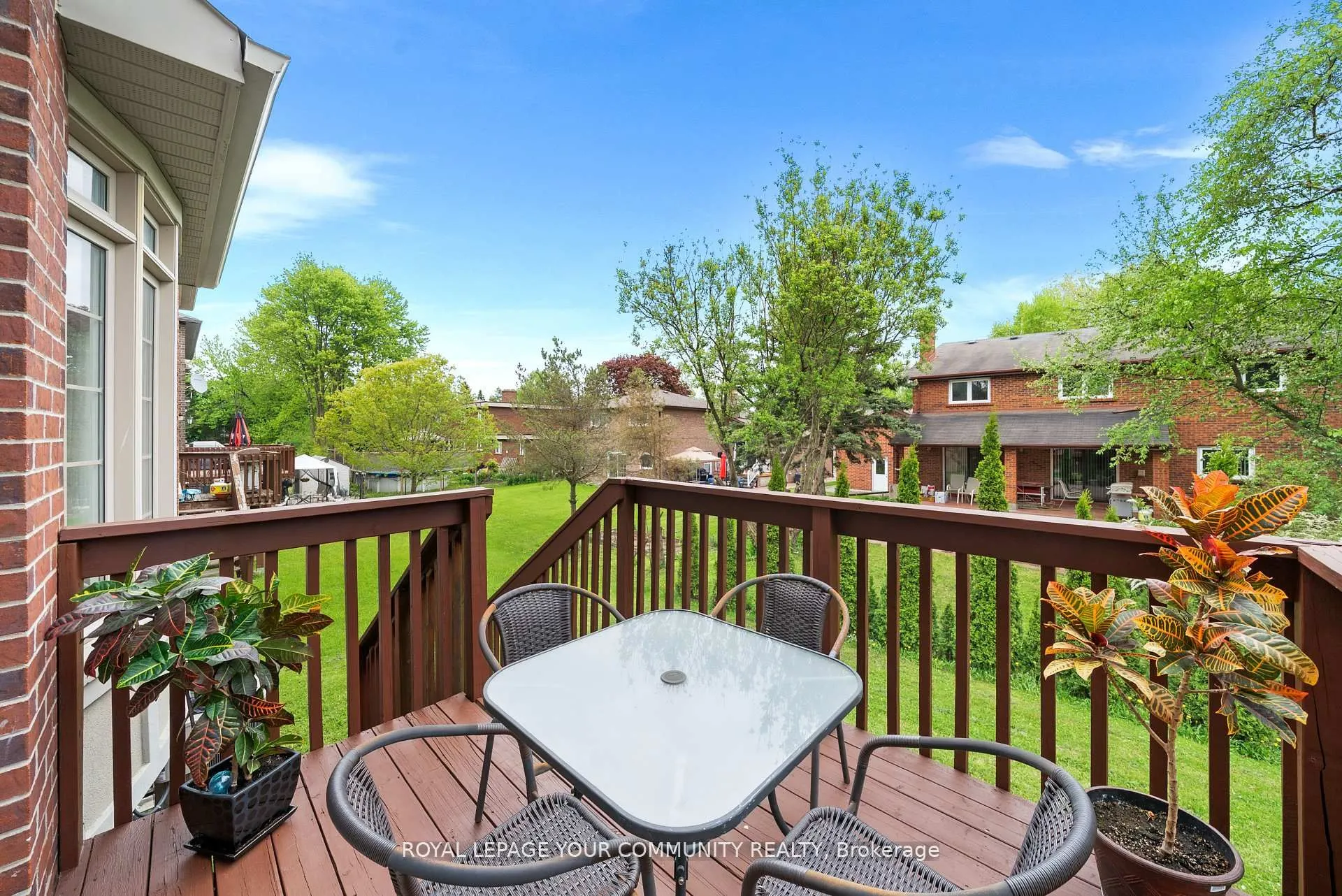108 Headwater Crescent
