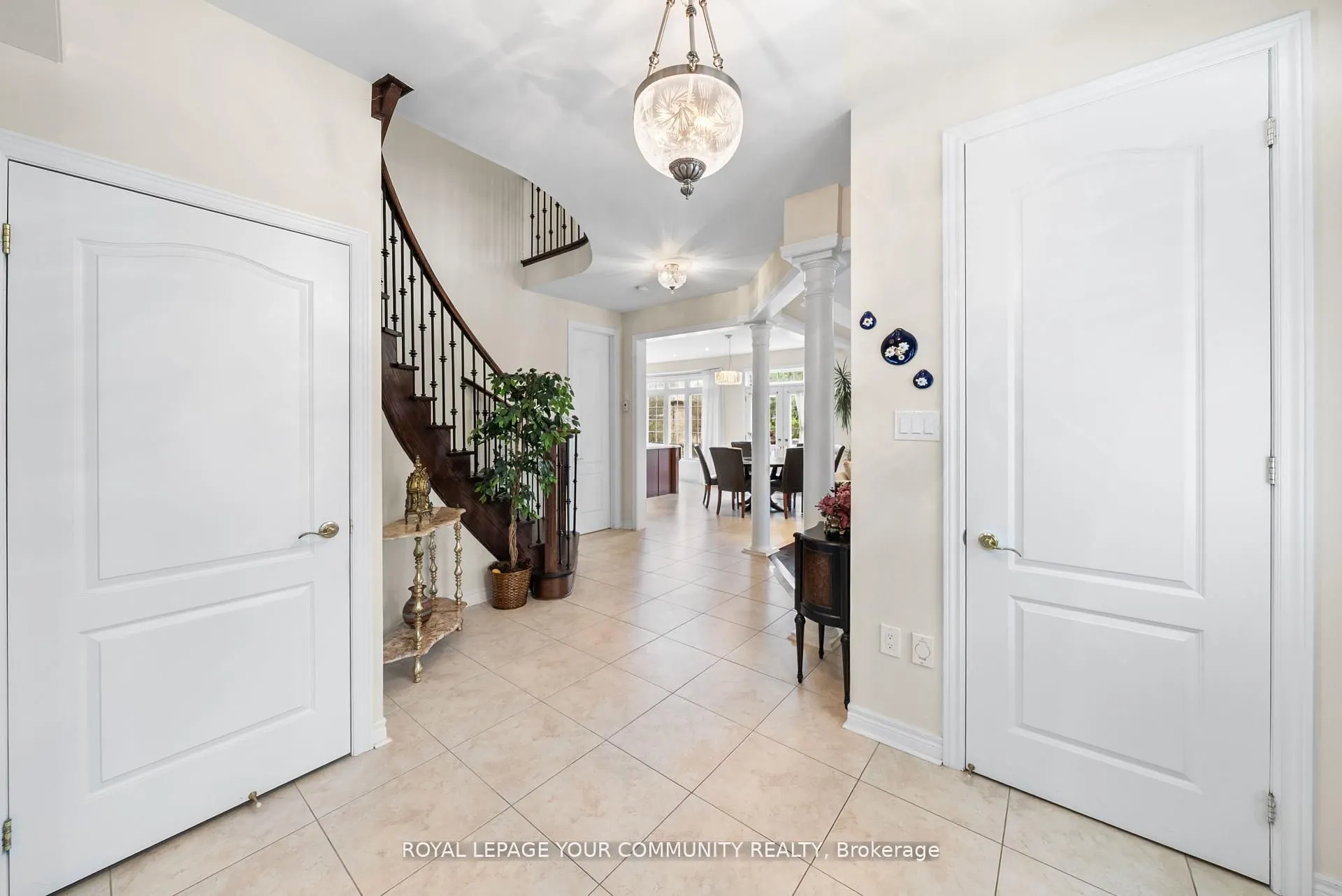 108 Headwater Crescent