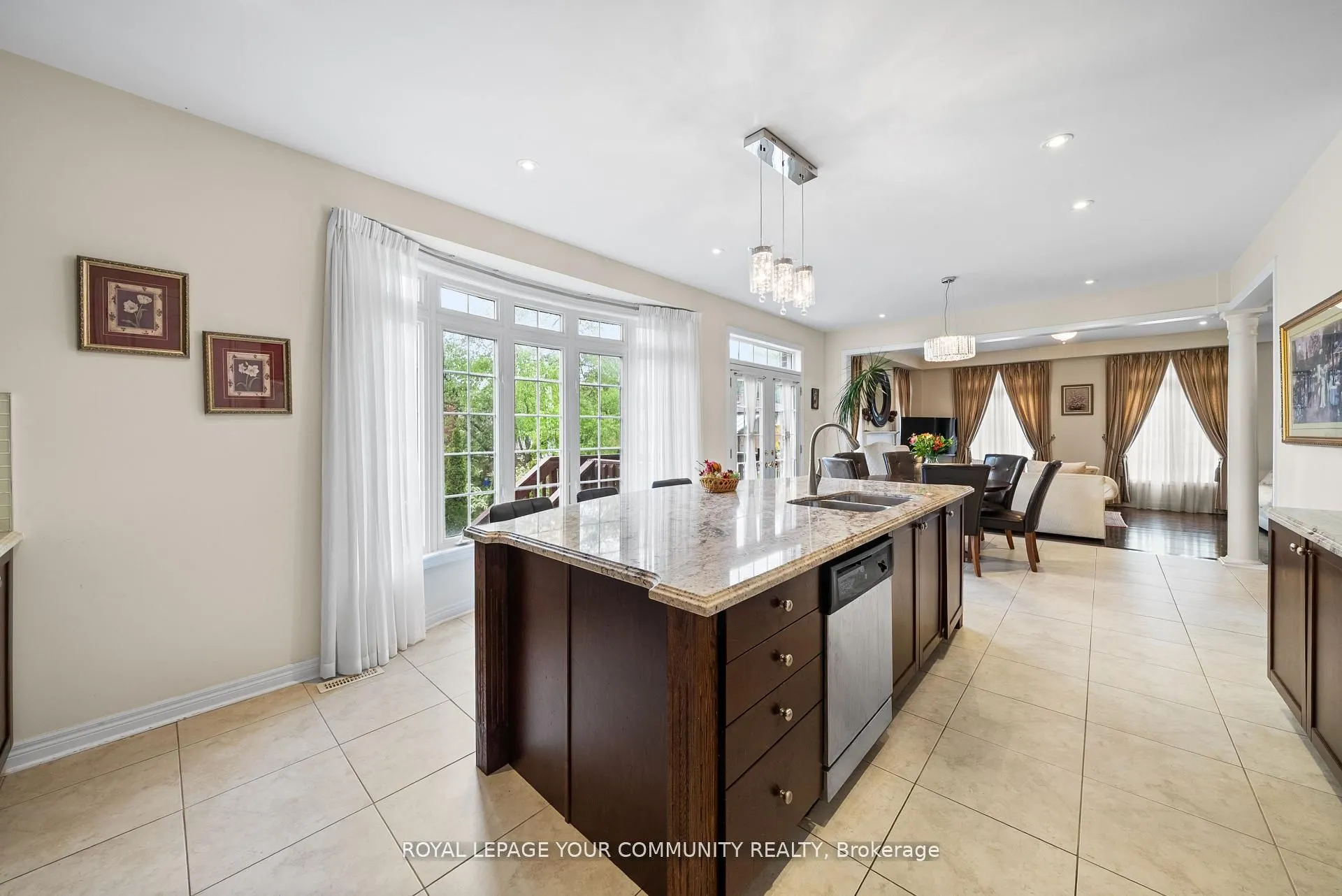 108 Headwater Crescent