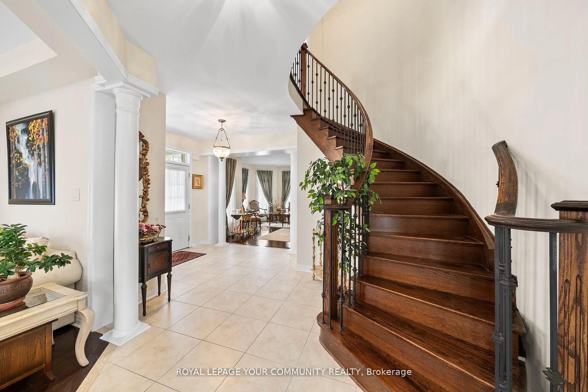 108 Headwater Crescent