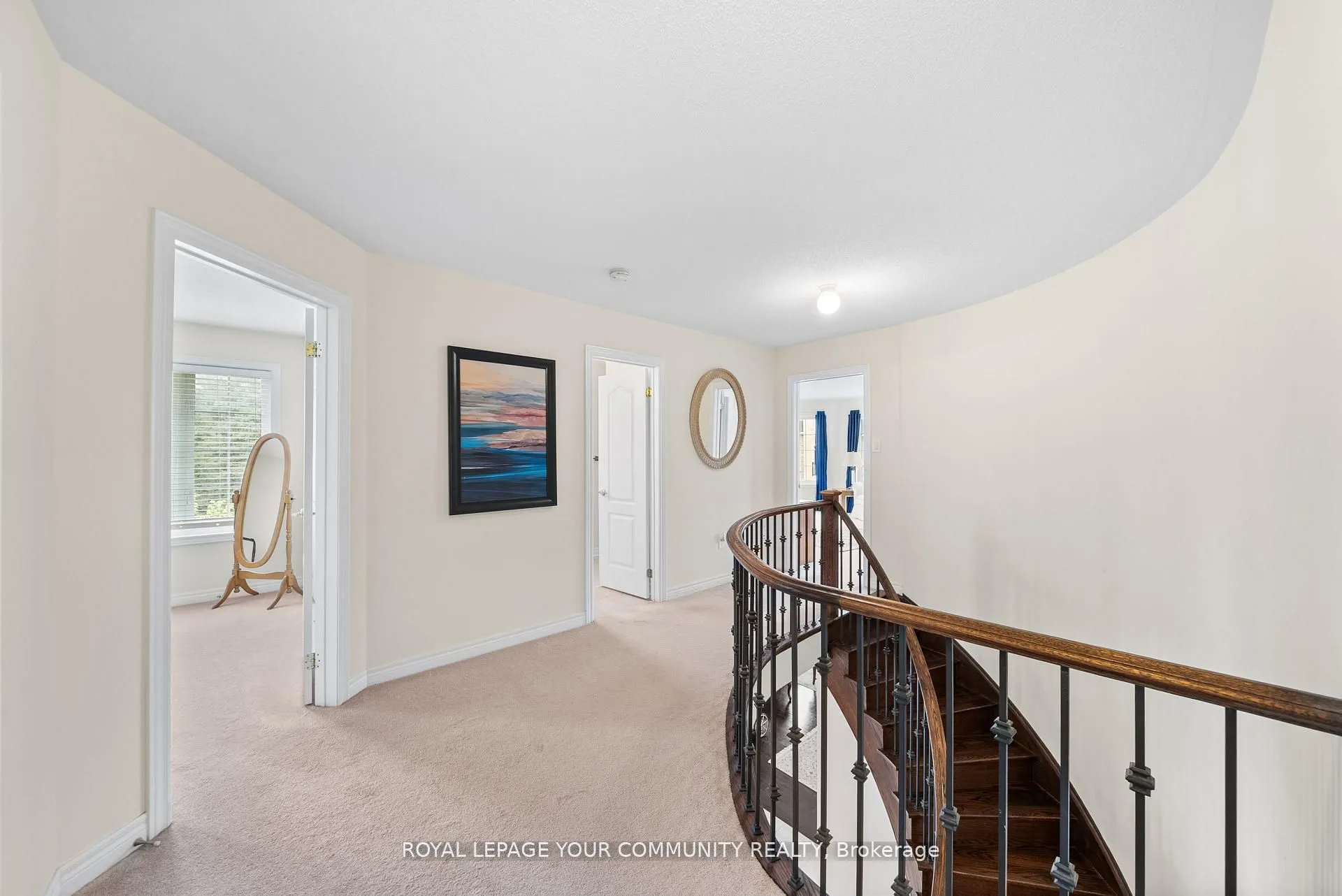 108 Headwater Crescent