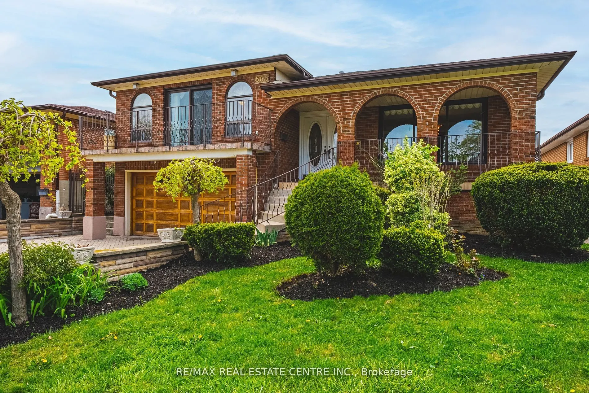 665 Woodbridge Avenue