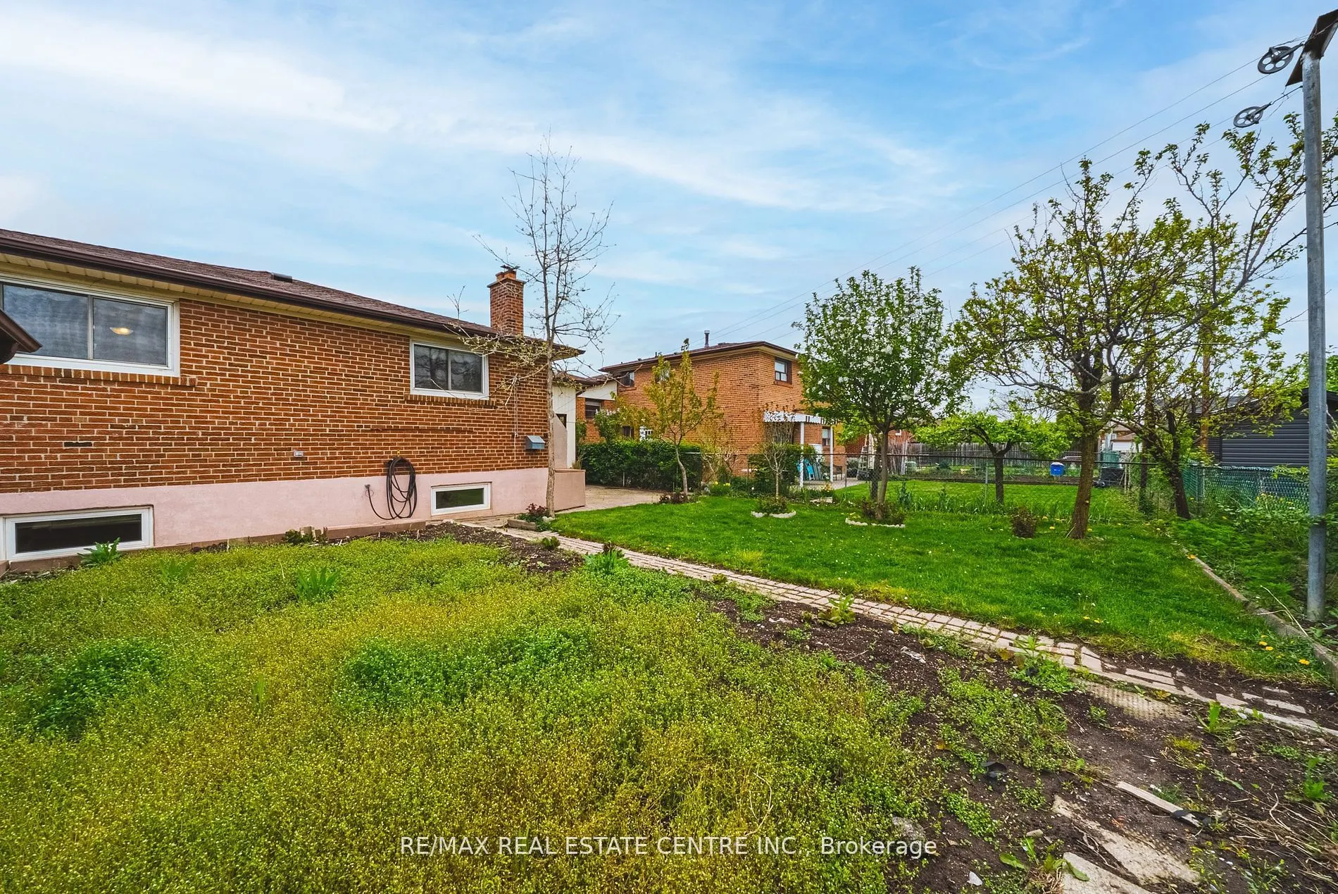 665 Woodbridge Avenue