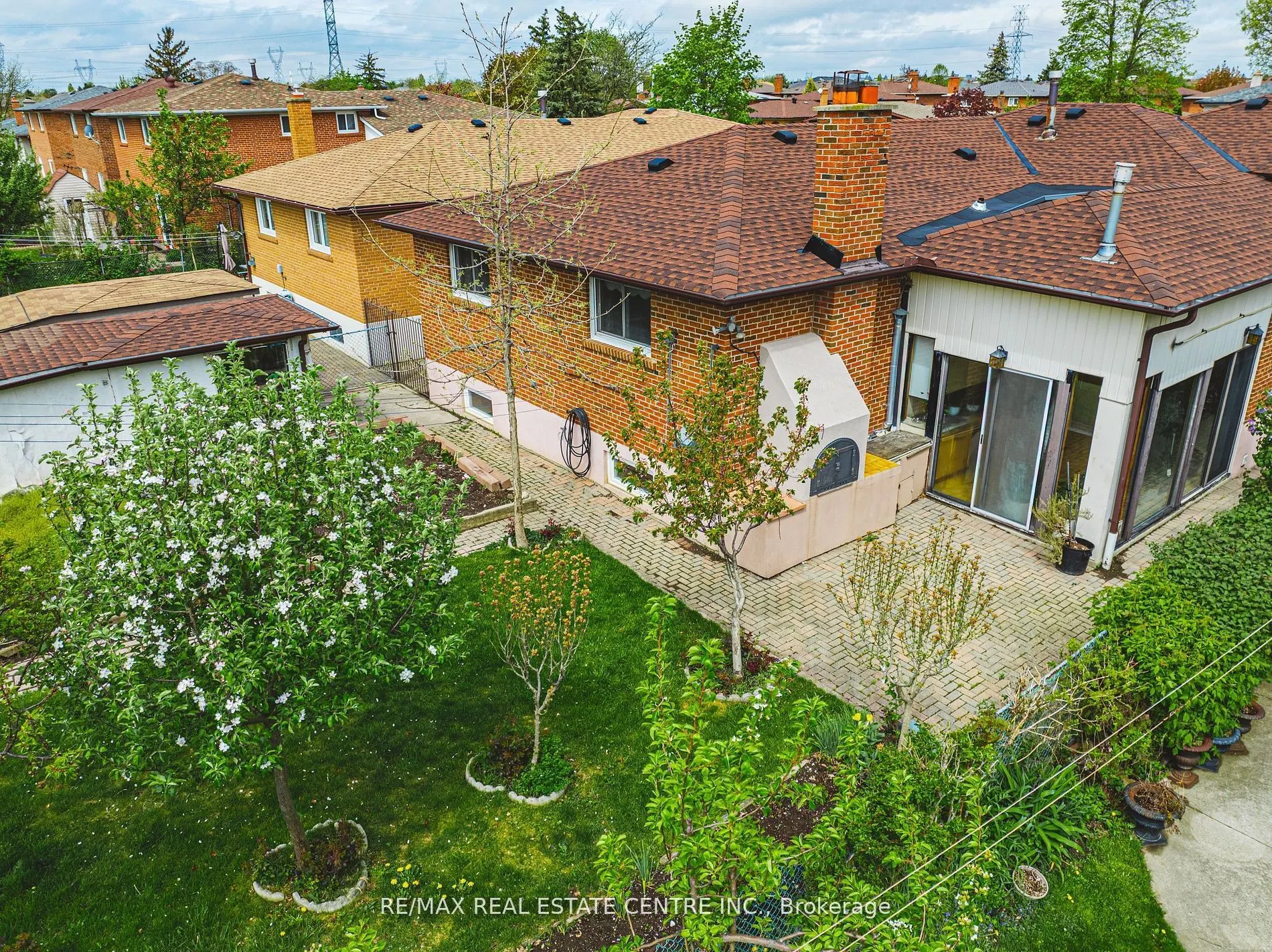 665 Woodbridge Avenue