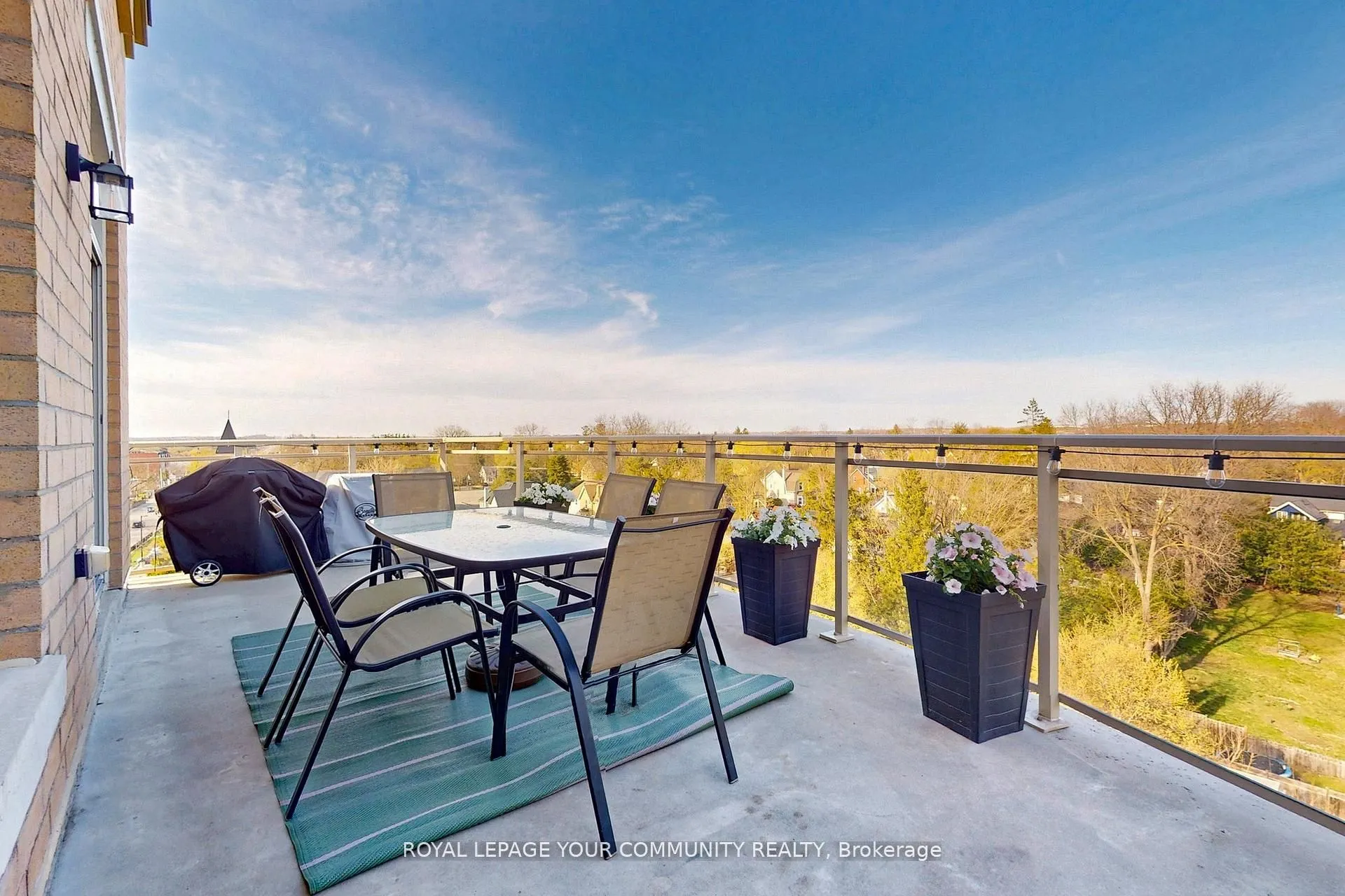 15277 Yonge Street, #702B