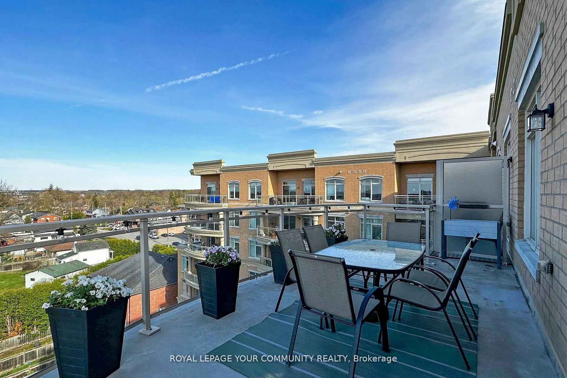 15277 Yonge Street, #702B