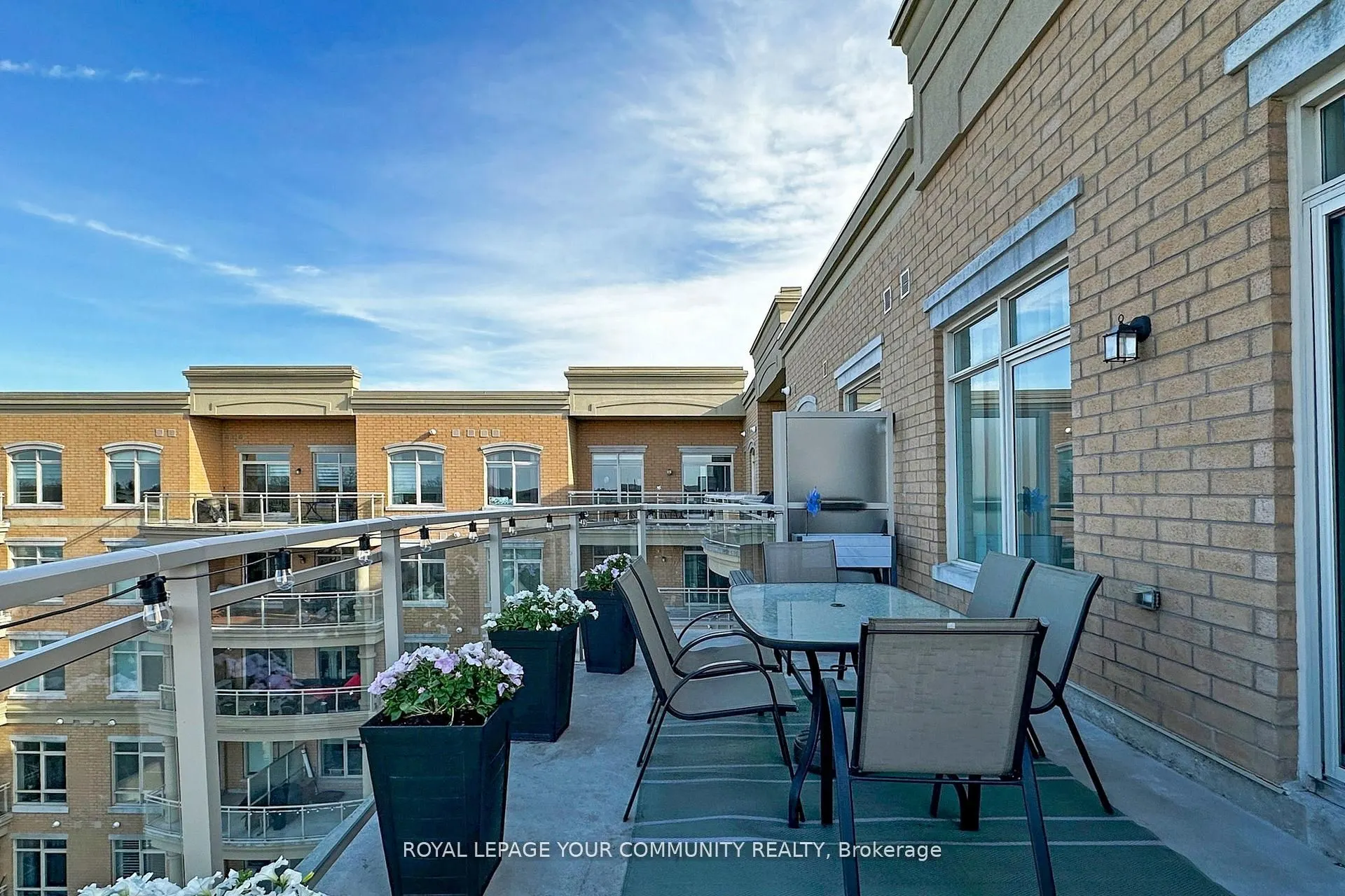 15277 Yonge Street, #702B