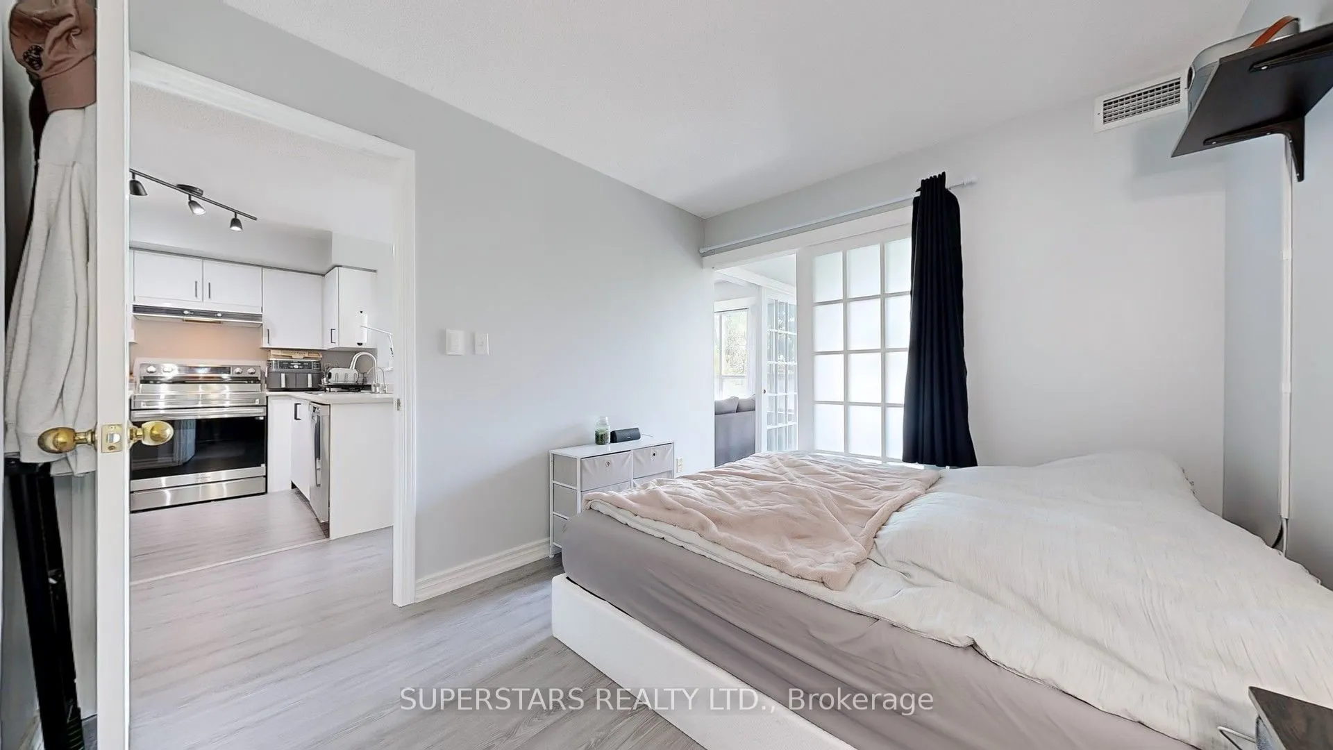3 Ellesmere Street, #217