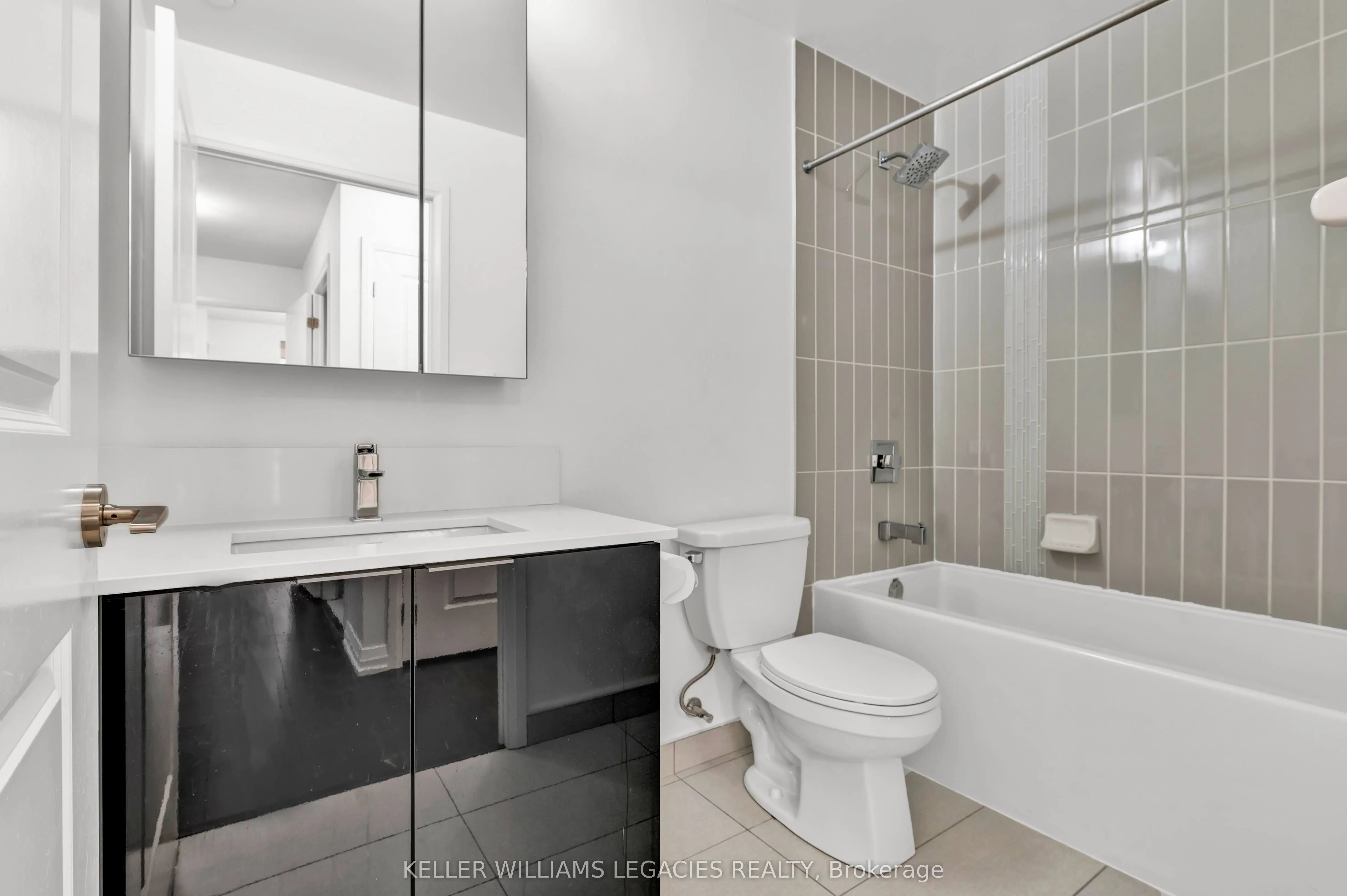 99 Eagle Rock Way, #106