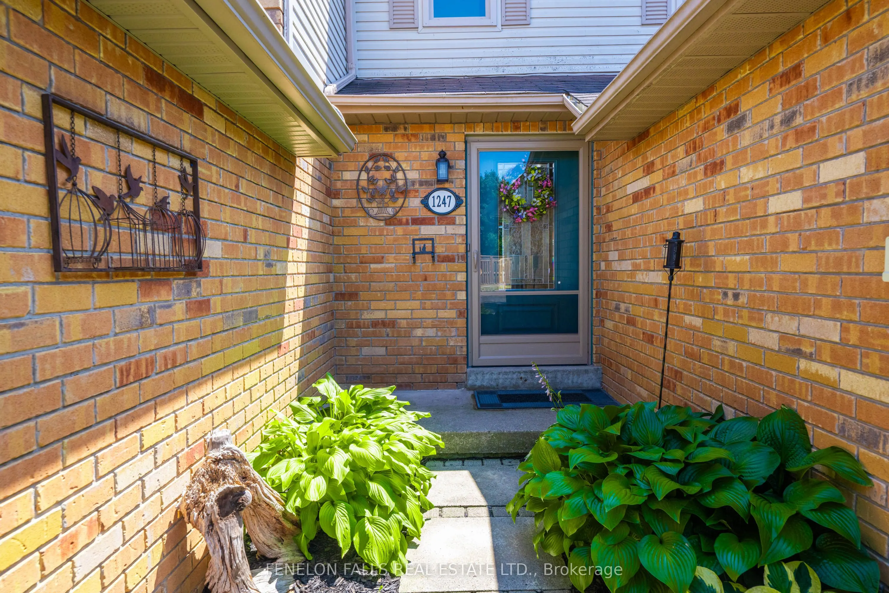 1247 Huron Court