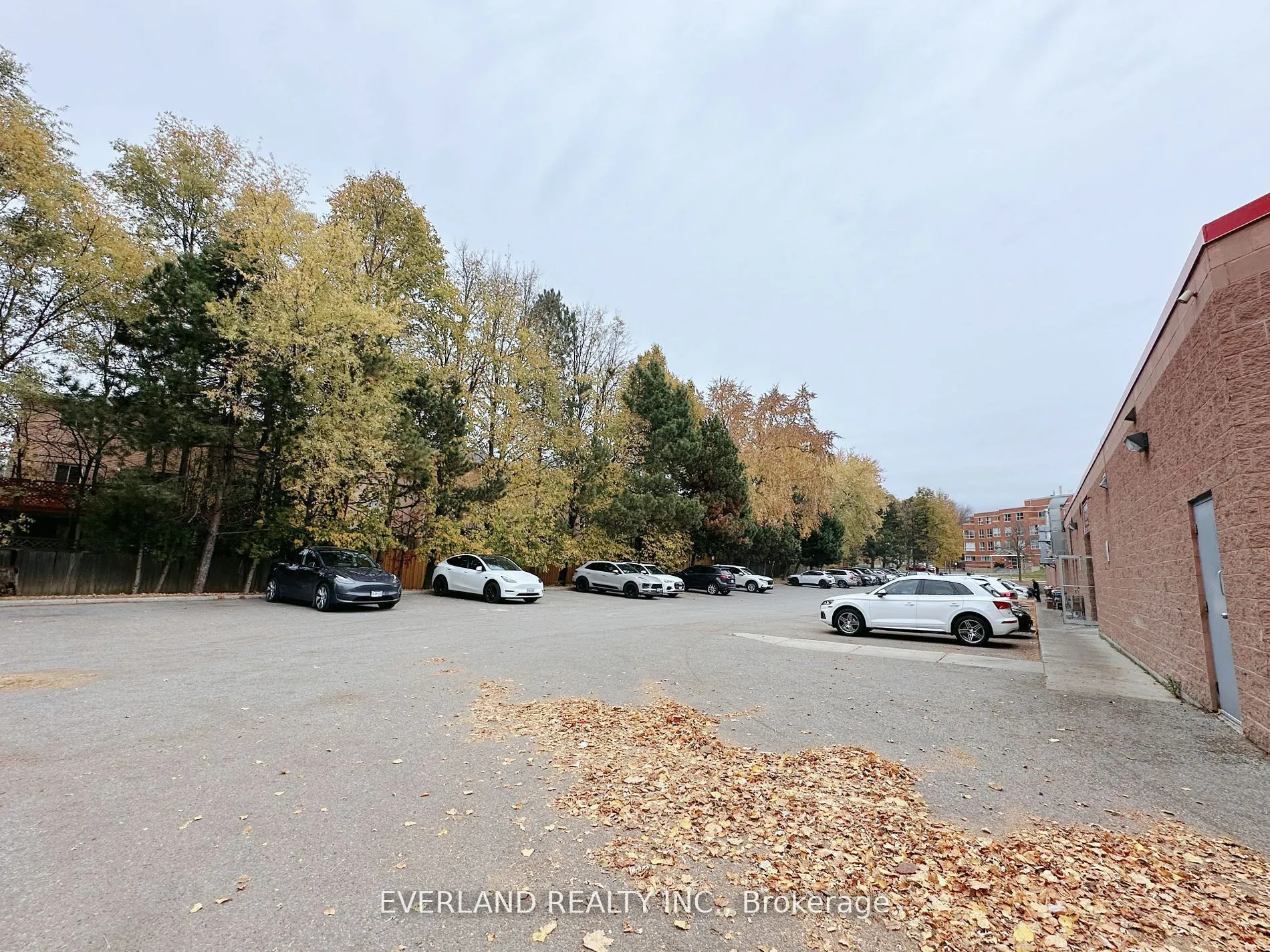 328 Highway 7 Avenue E, #12-14