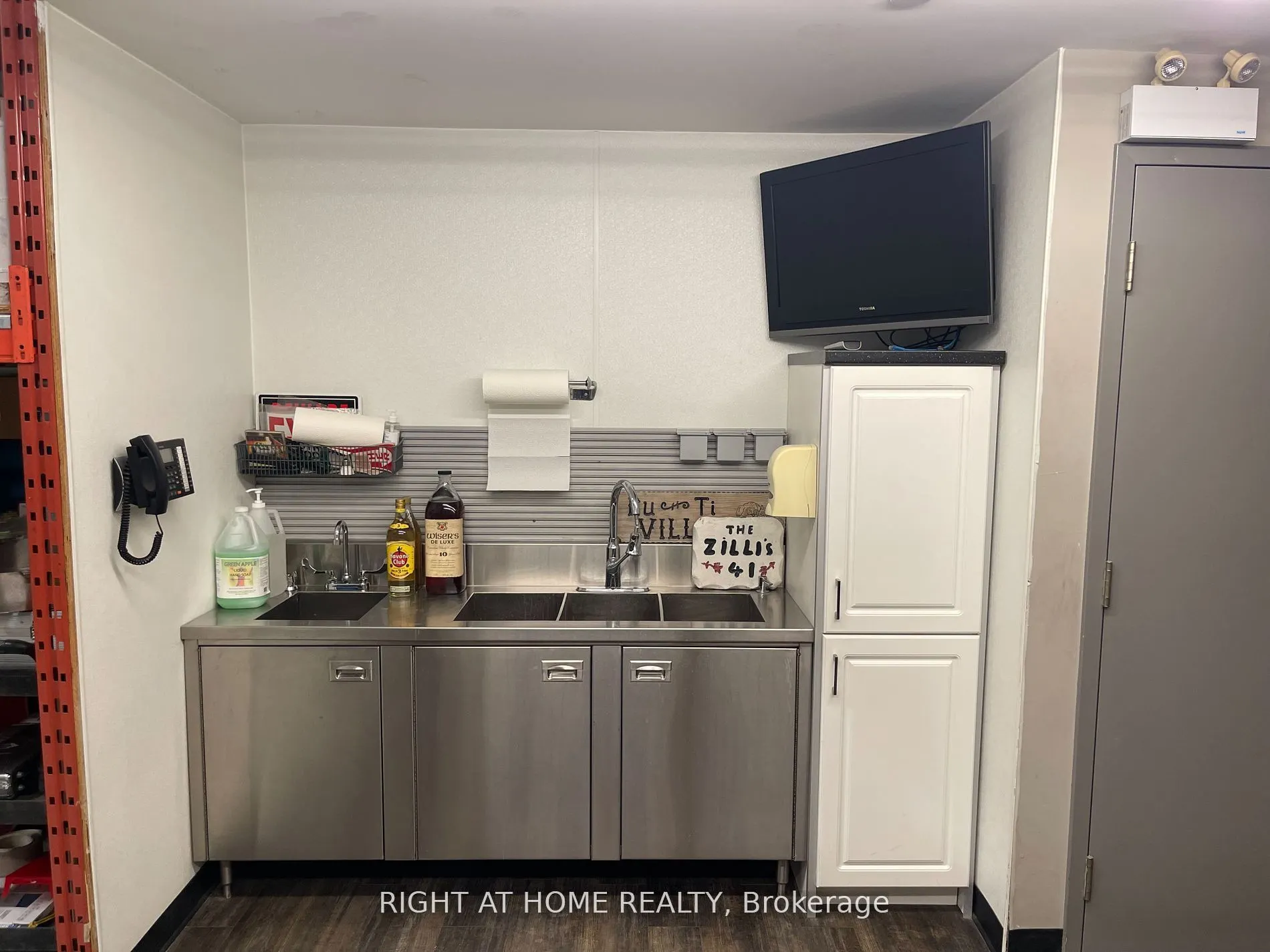 160 Cidermill Avenue, #12