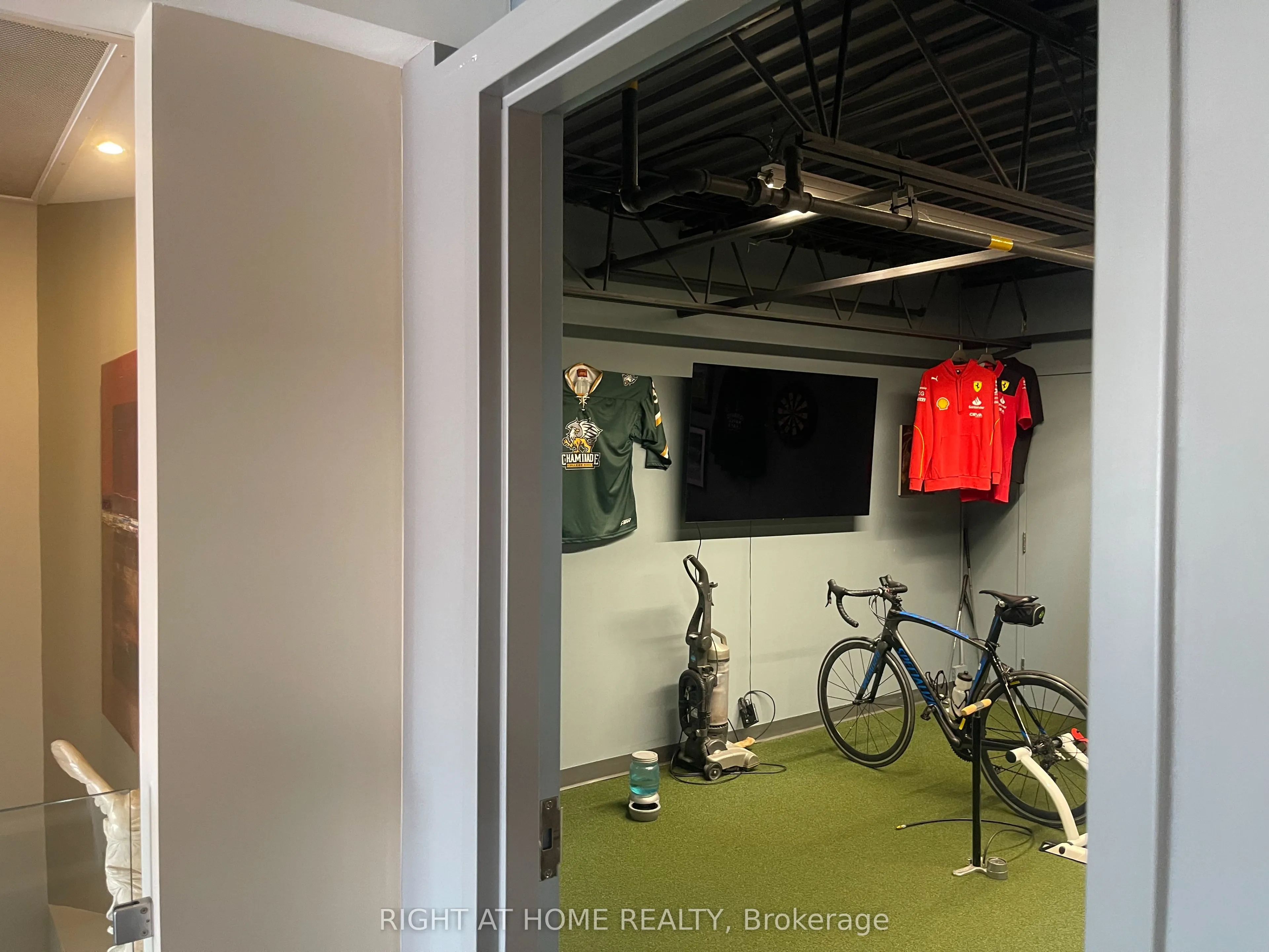 160 Cidermill Avenue, #12