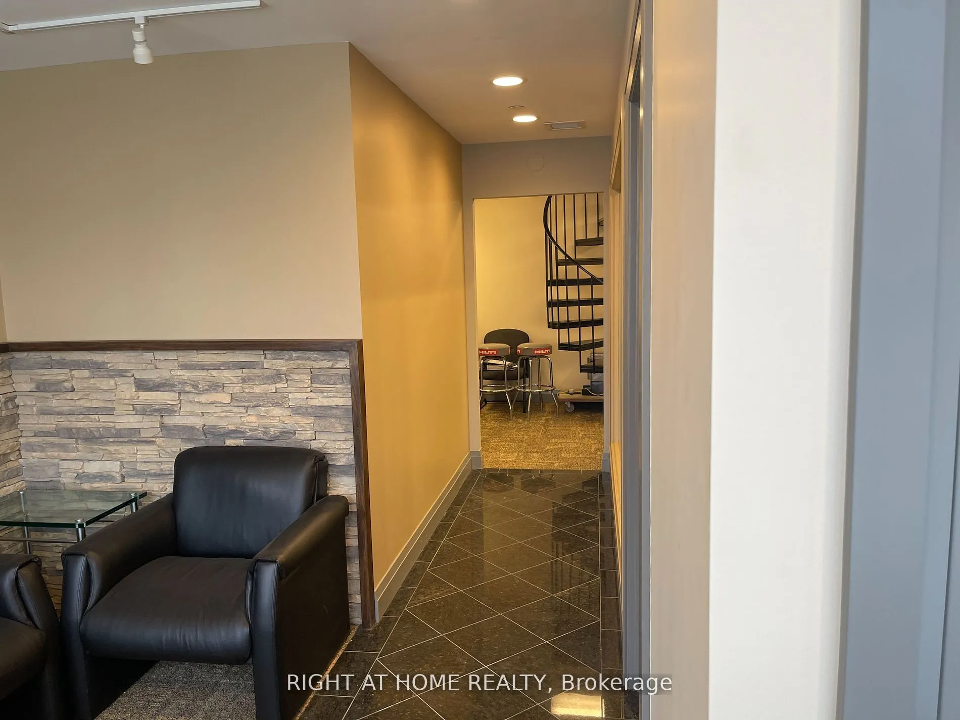 160 Cidermill Avenue, #12