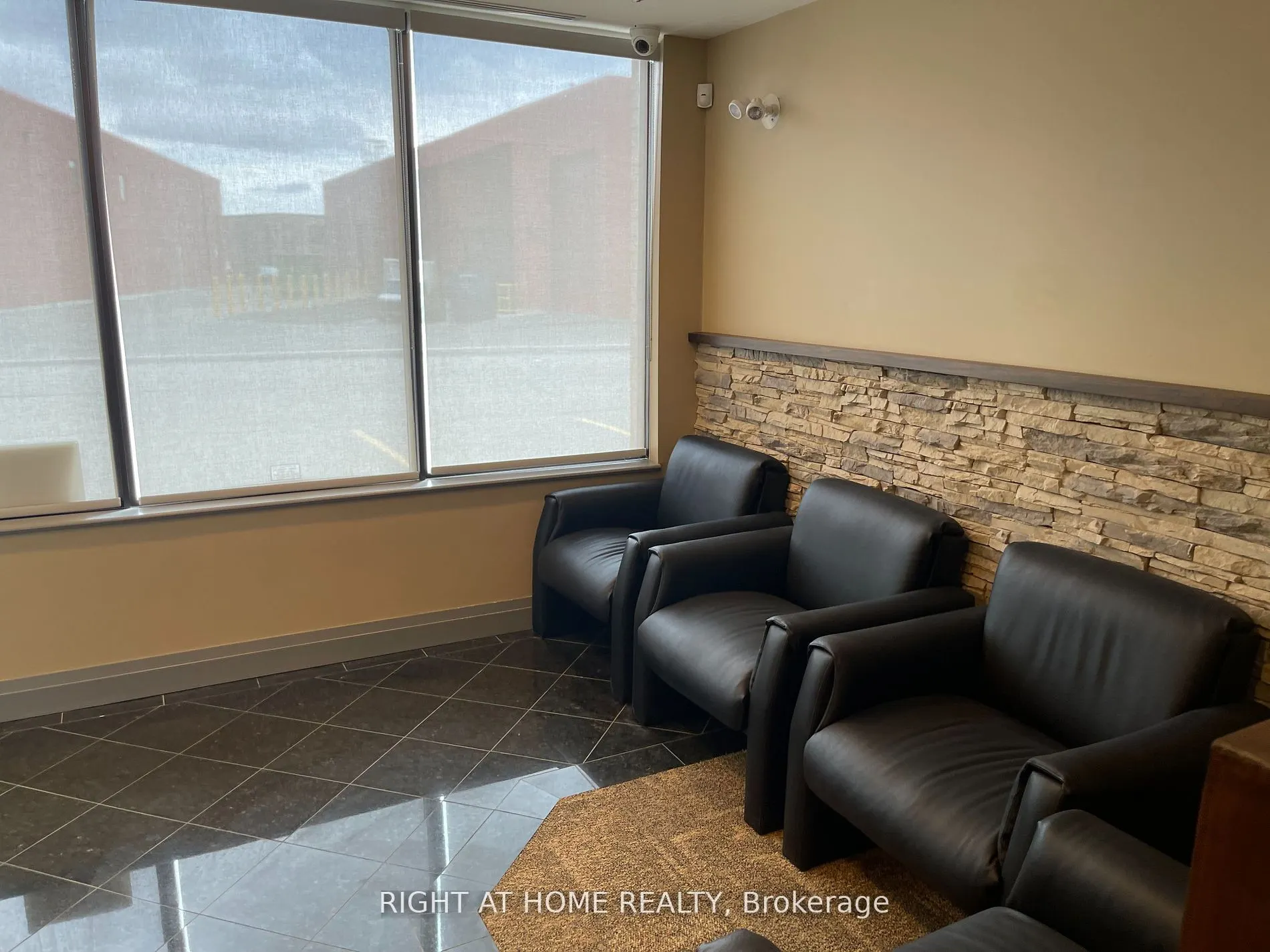 160 Cidermill Avenue, #12