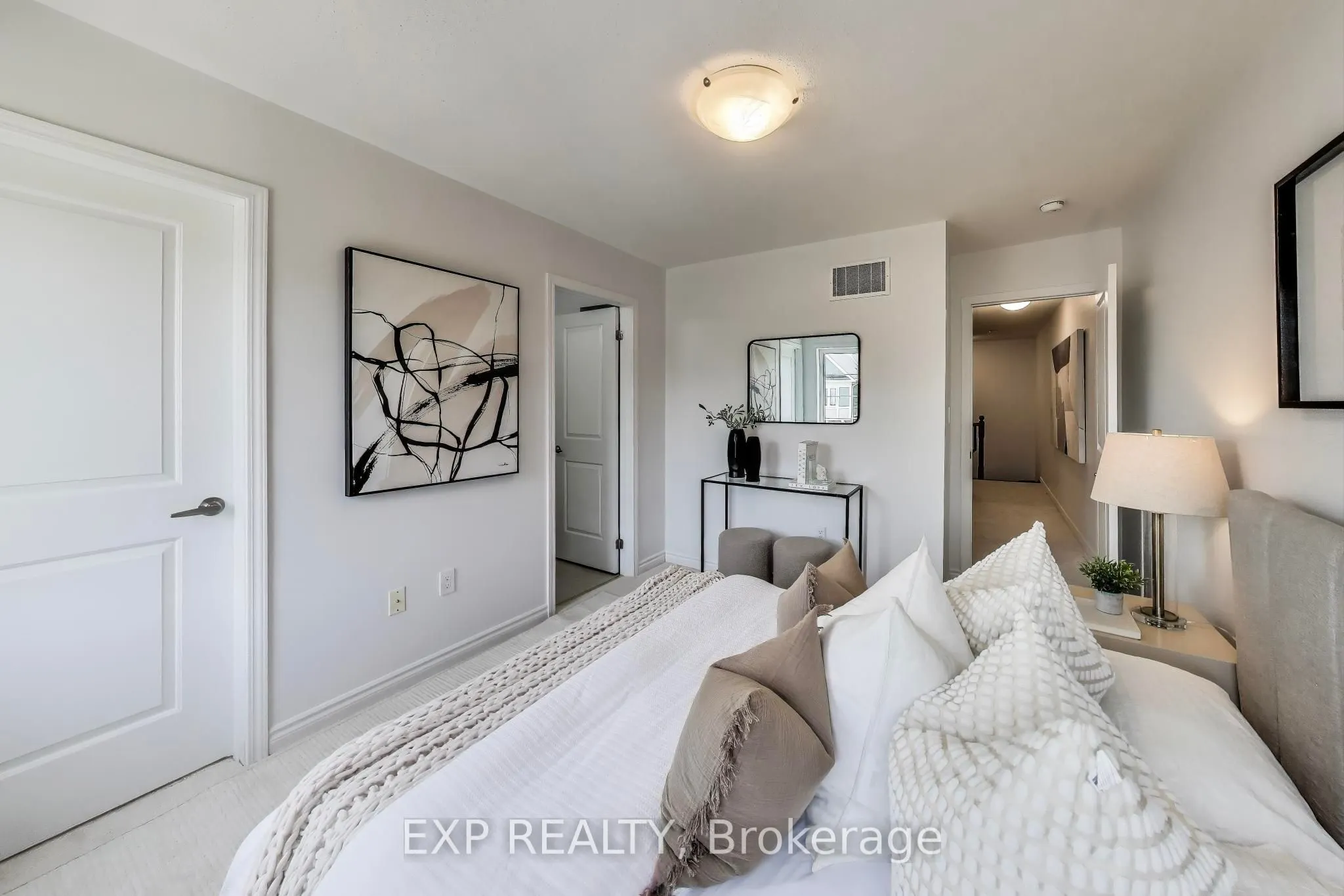 22 Minlow Way