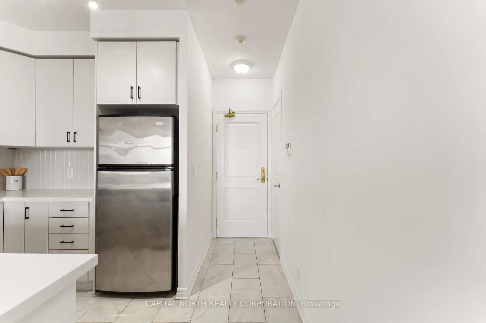 9225 Jane Street, #915