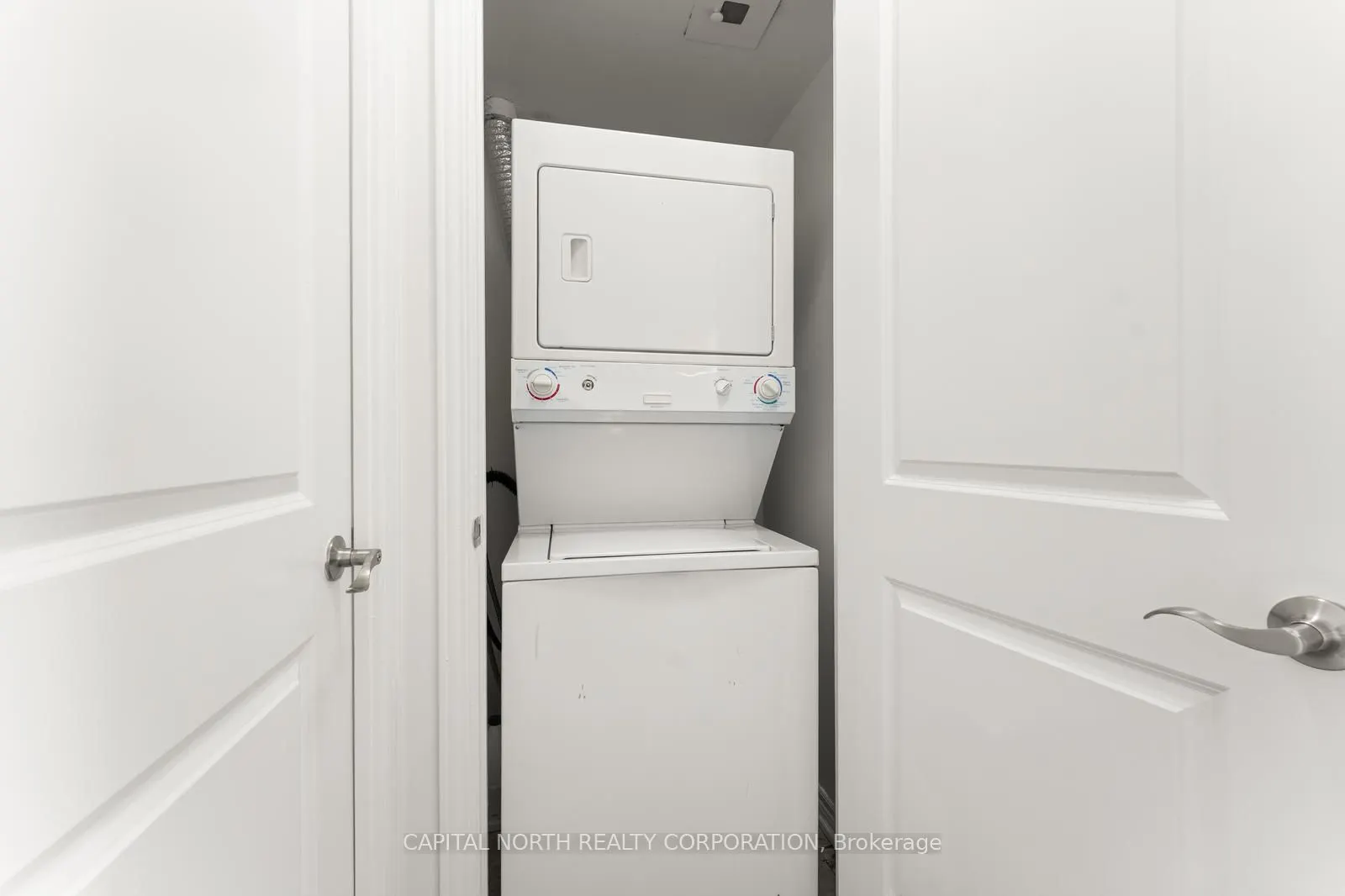 9225 Jane Street, #915