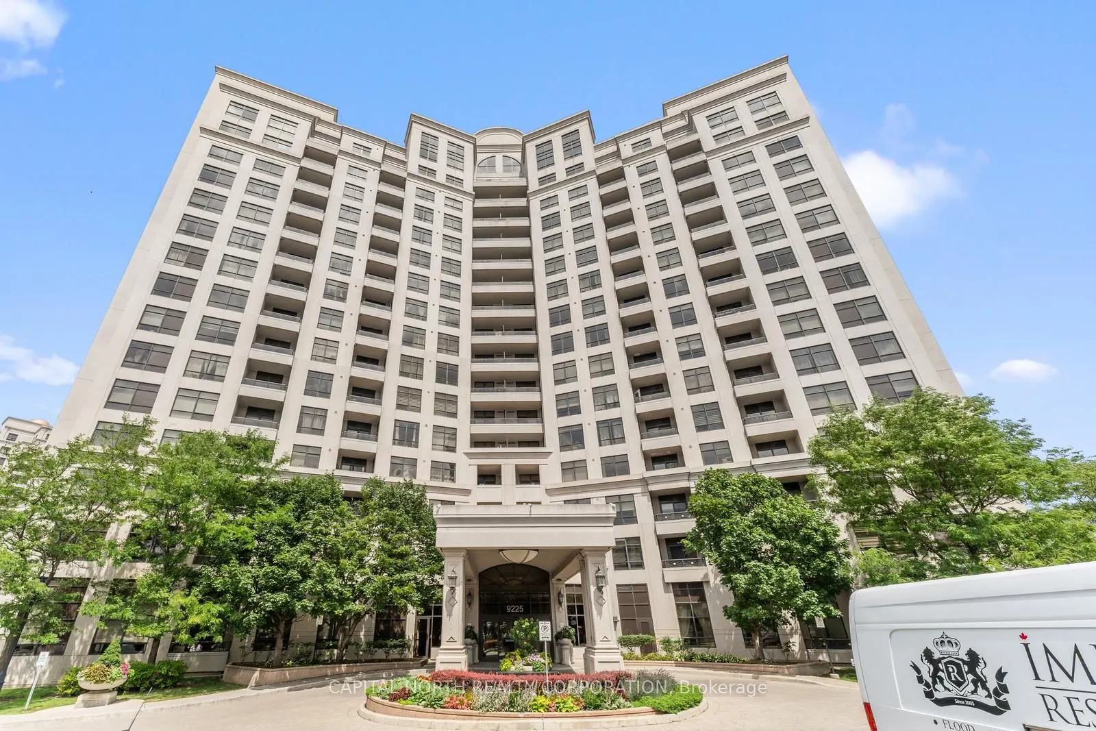 9225 Jane Street, #915
