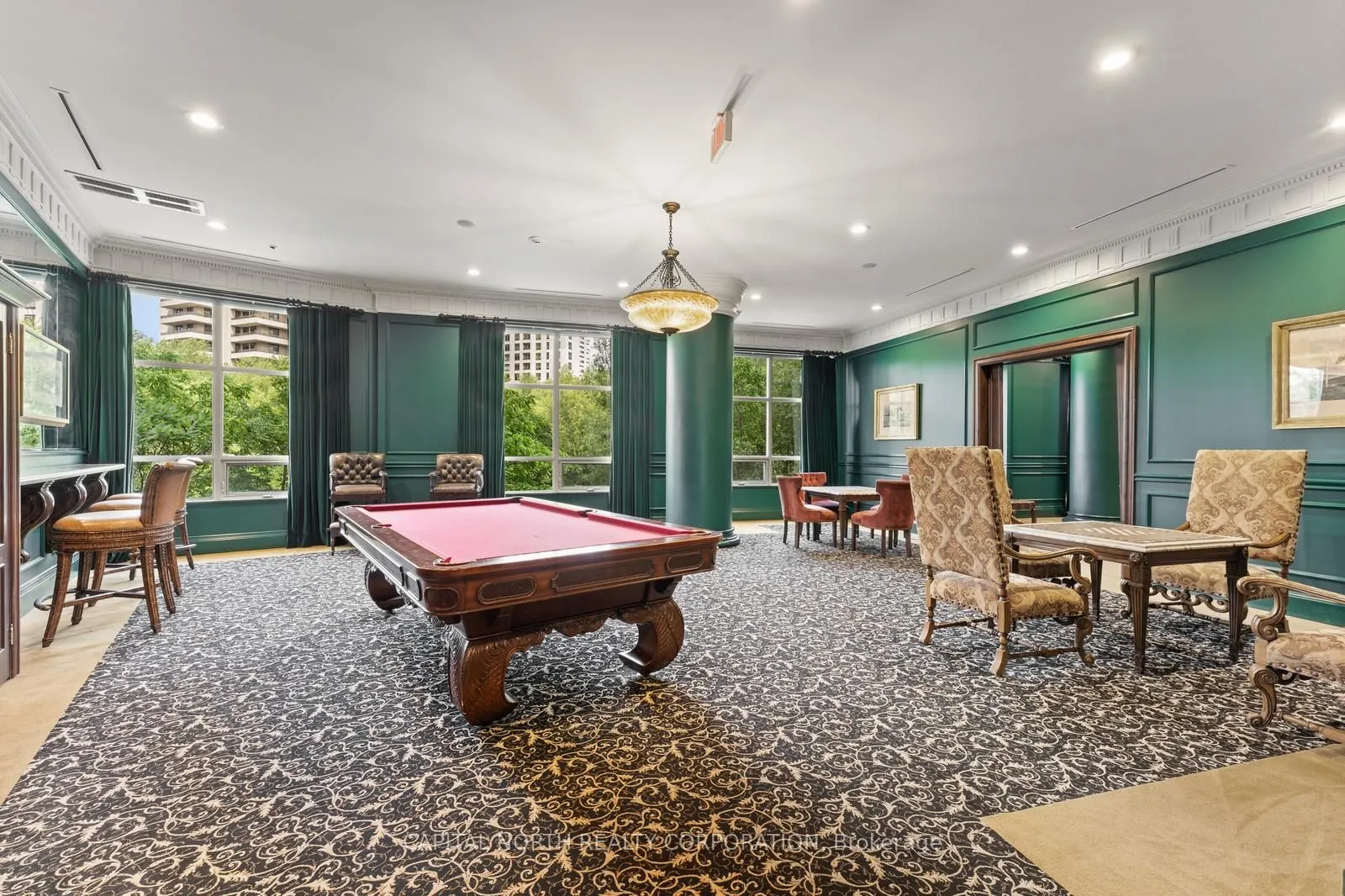 9225 Jane Street, #915