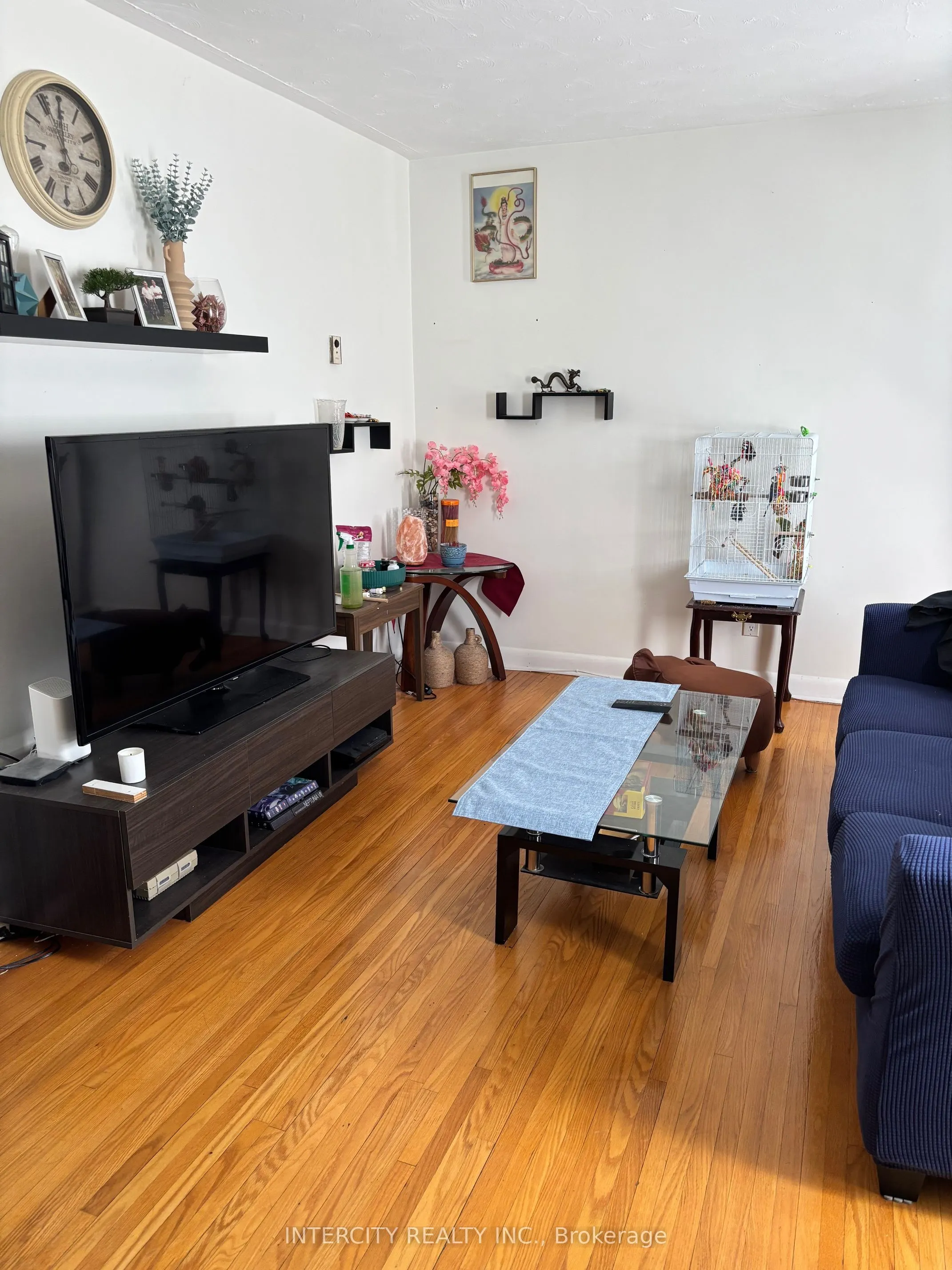 363 Andrew Street