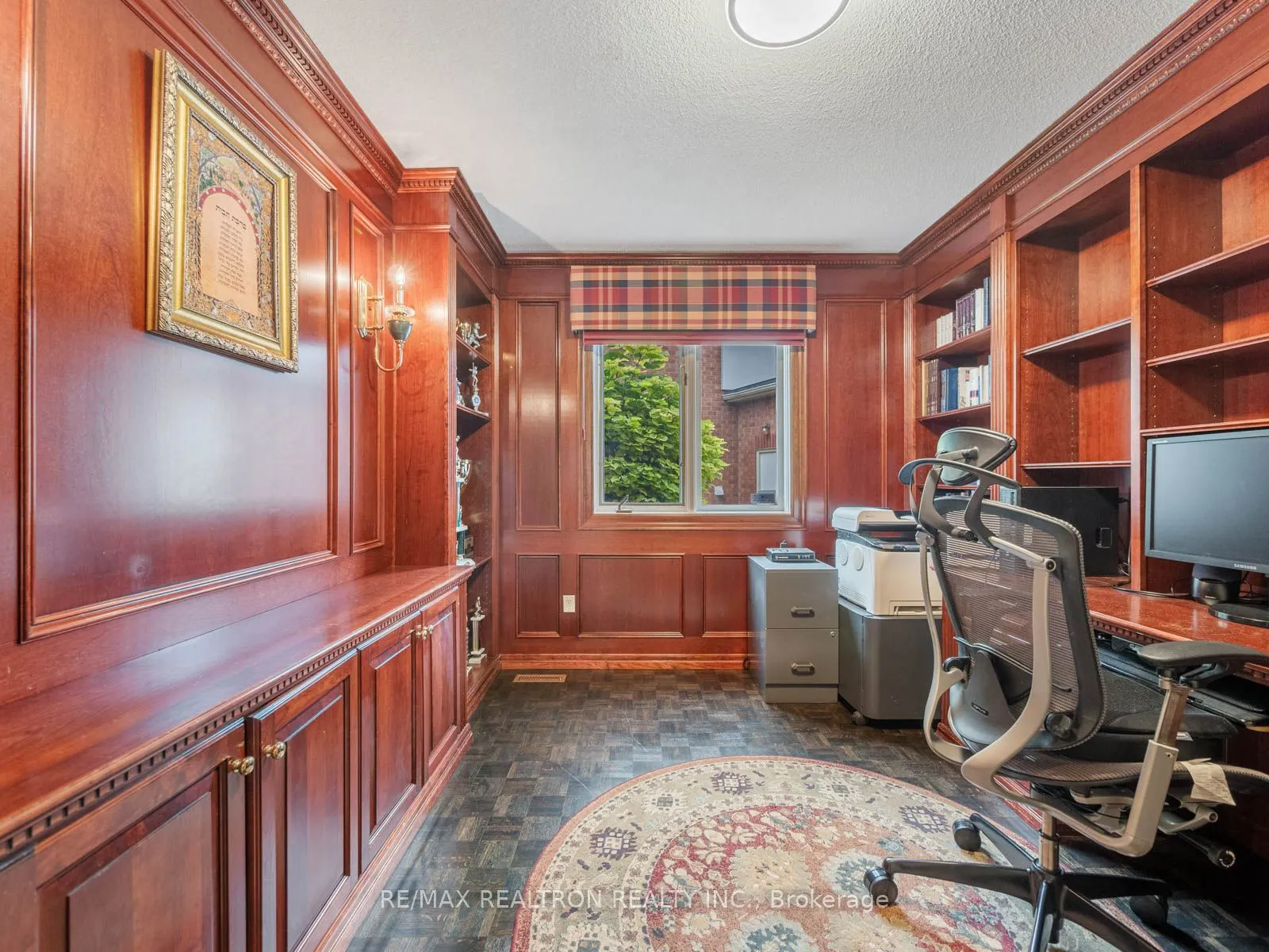 123 Hammerstone Crescent