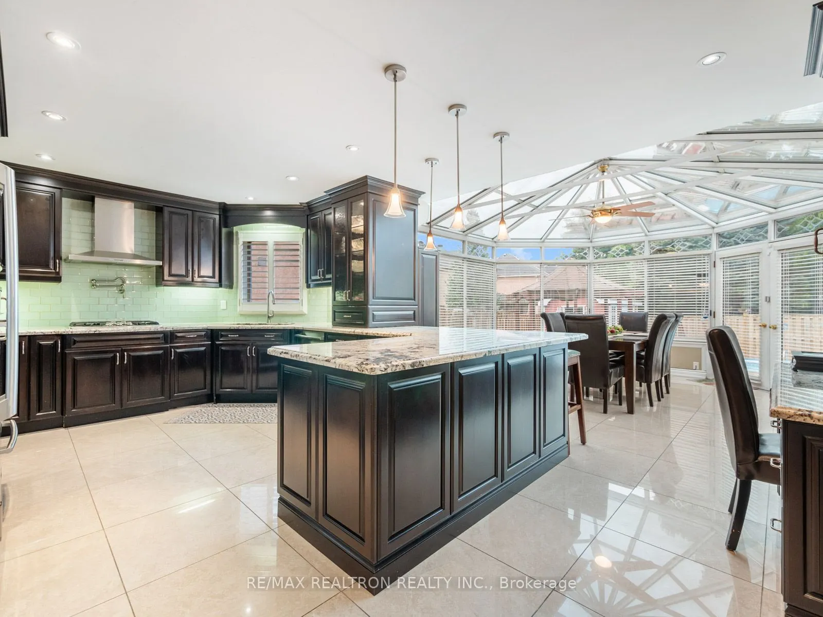 123 Hammerstone Crescent