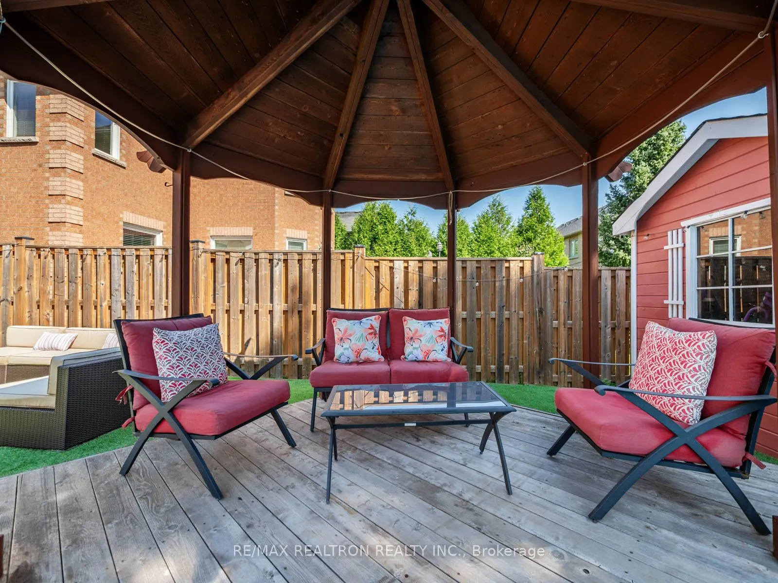 123 Hammerstone Crescent