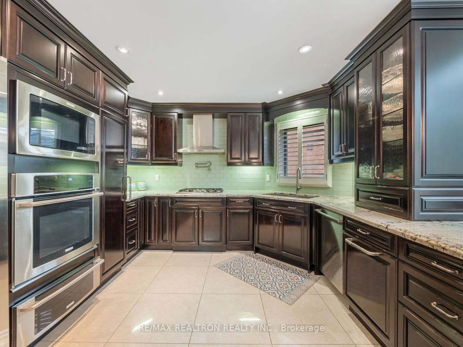 123 Hammerstone Crescent