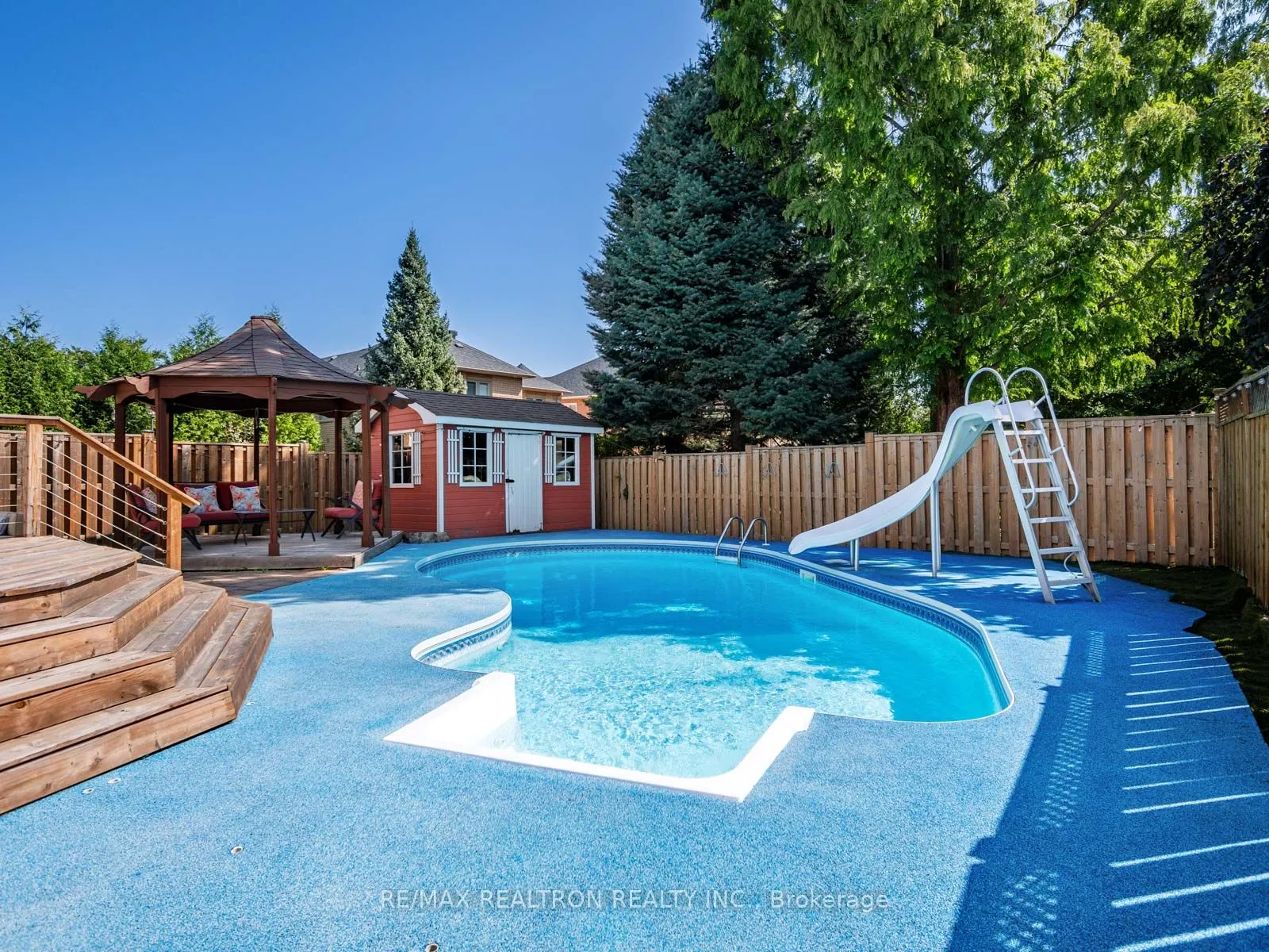 123 Hammerstone Crescent