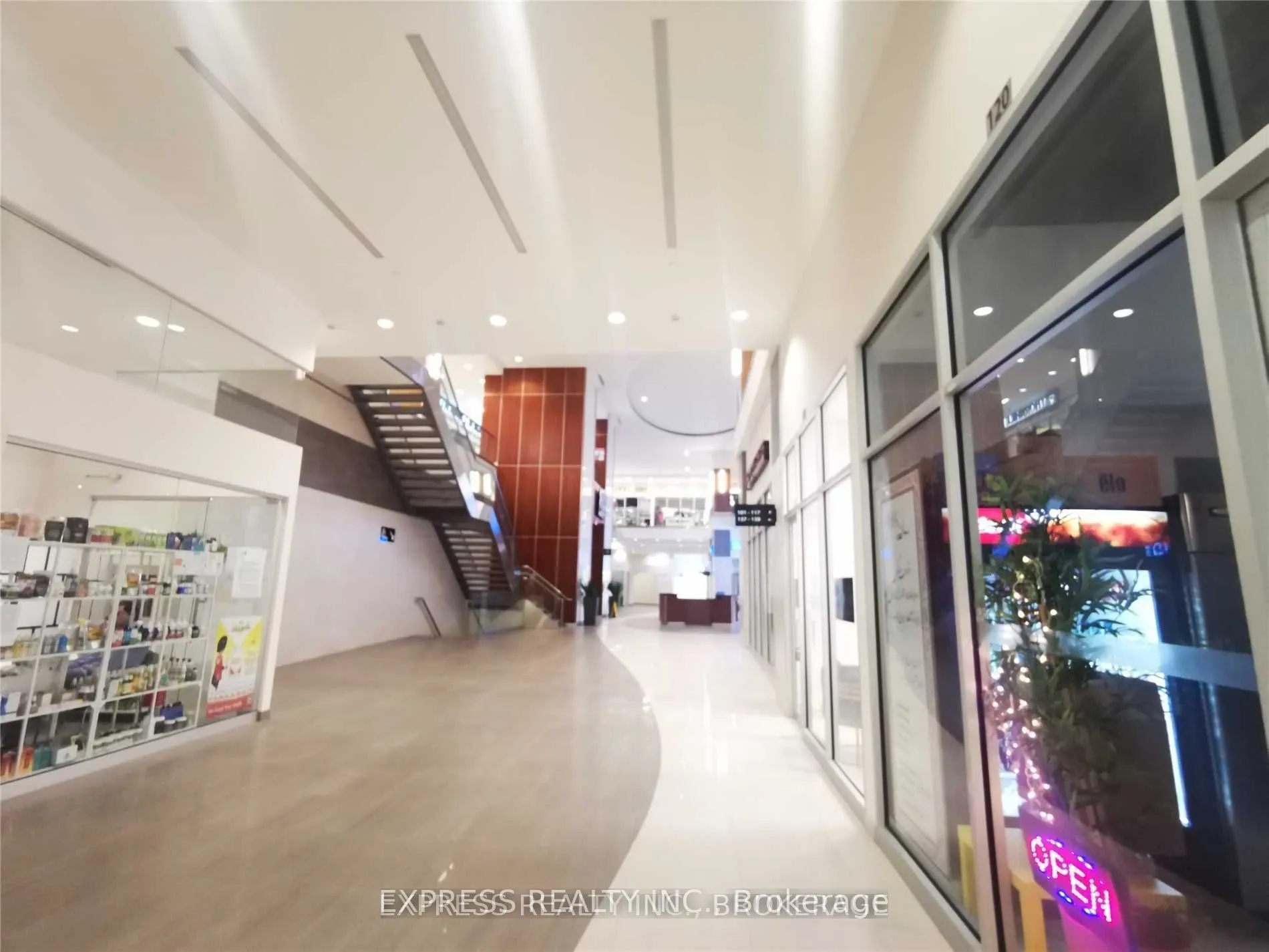 7163 Yonge Street, #212