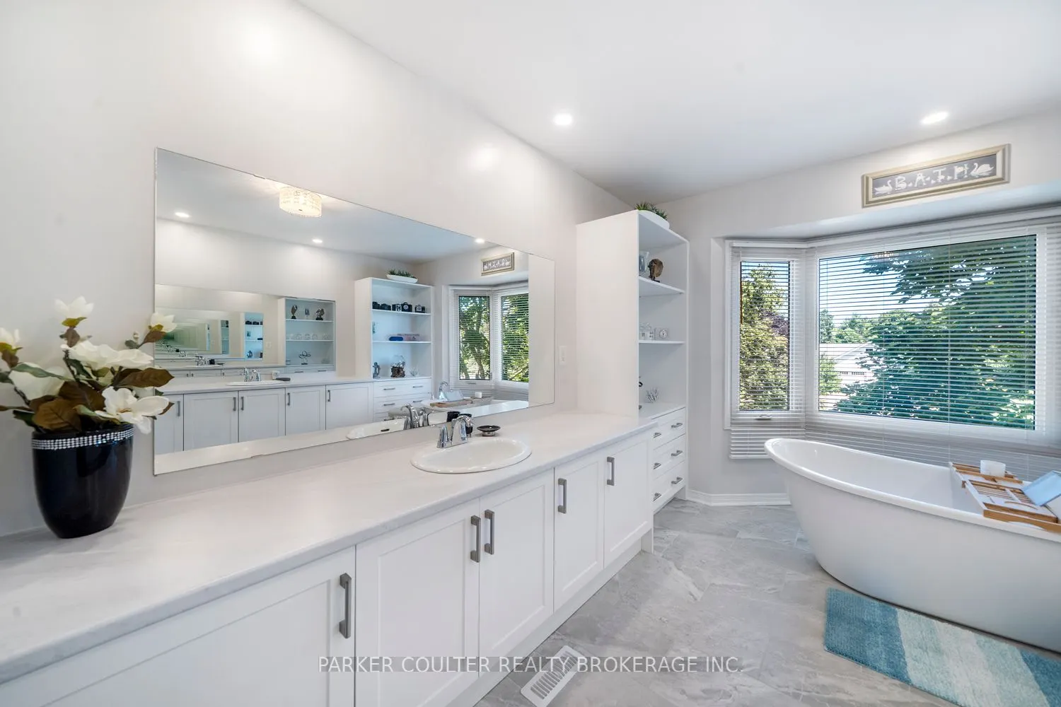 2725 Shering Crescent