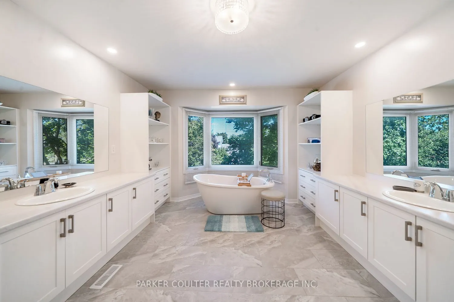 2725 Shering Crescent